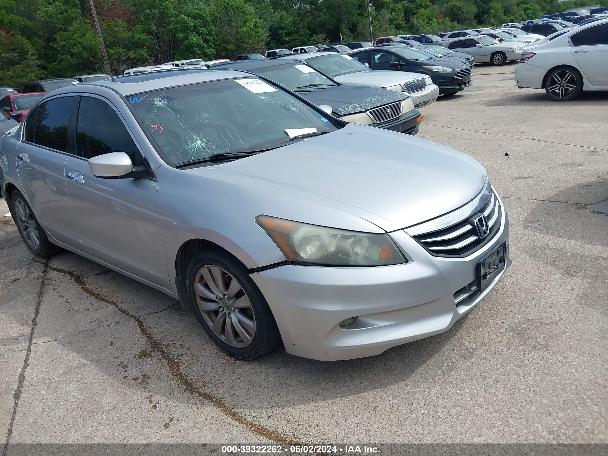 HONDA ACCORD 2011 1hgcp3f8xba029964