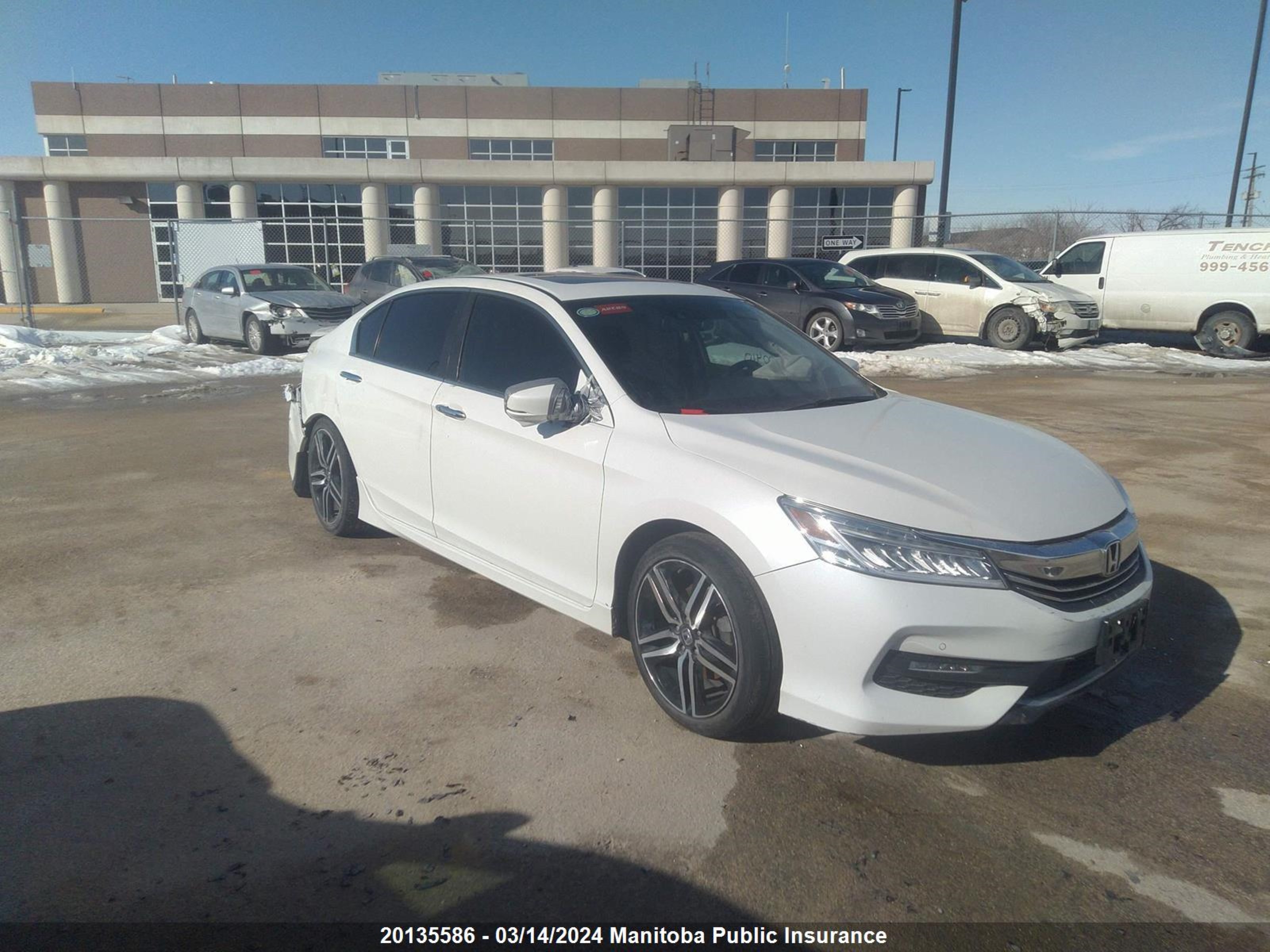 HONDA ACCORD 2017 1hgcr2f00ha800410