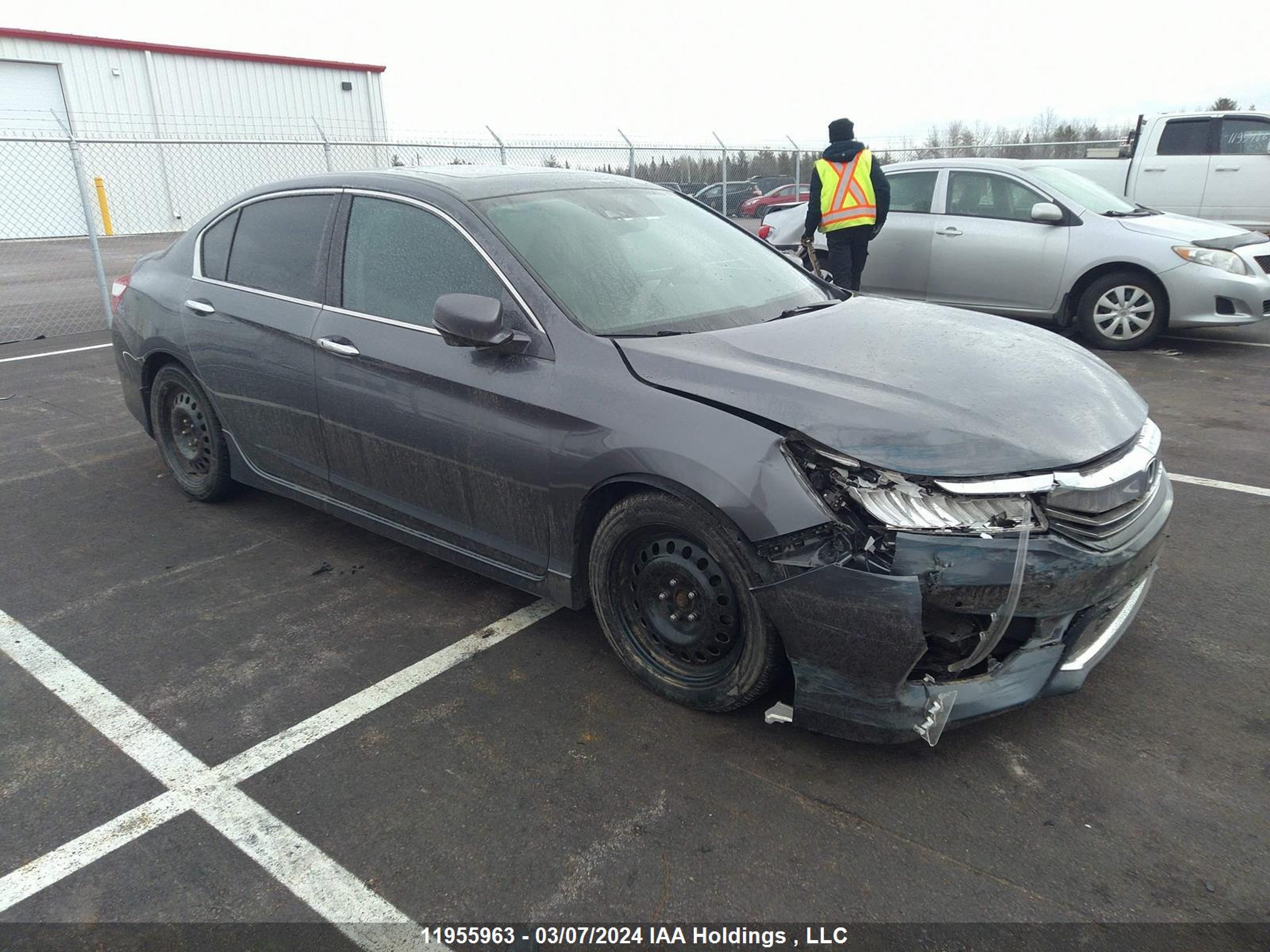 HONDA ACCORD 2017 1hgcr2f05ha805974