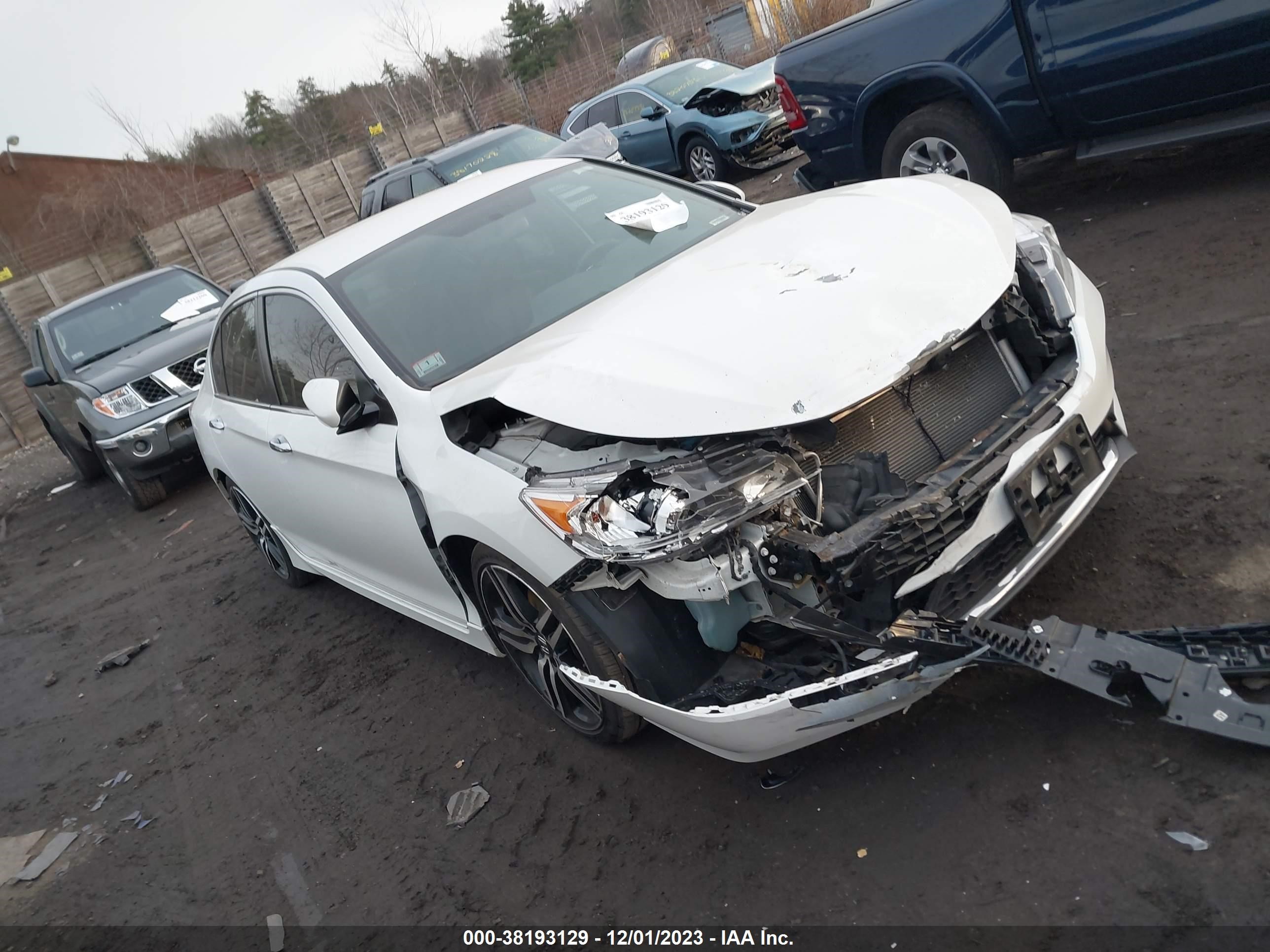 HONDA ACCORD 2017 1hgcr2f11ha272353