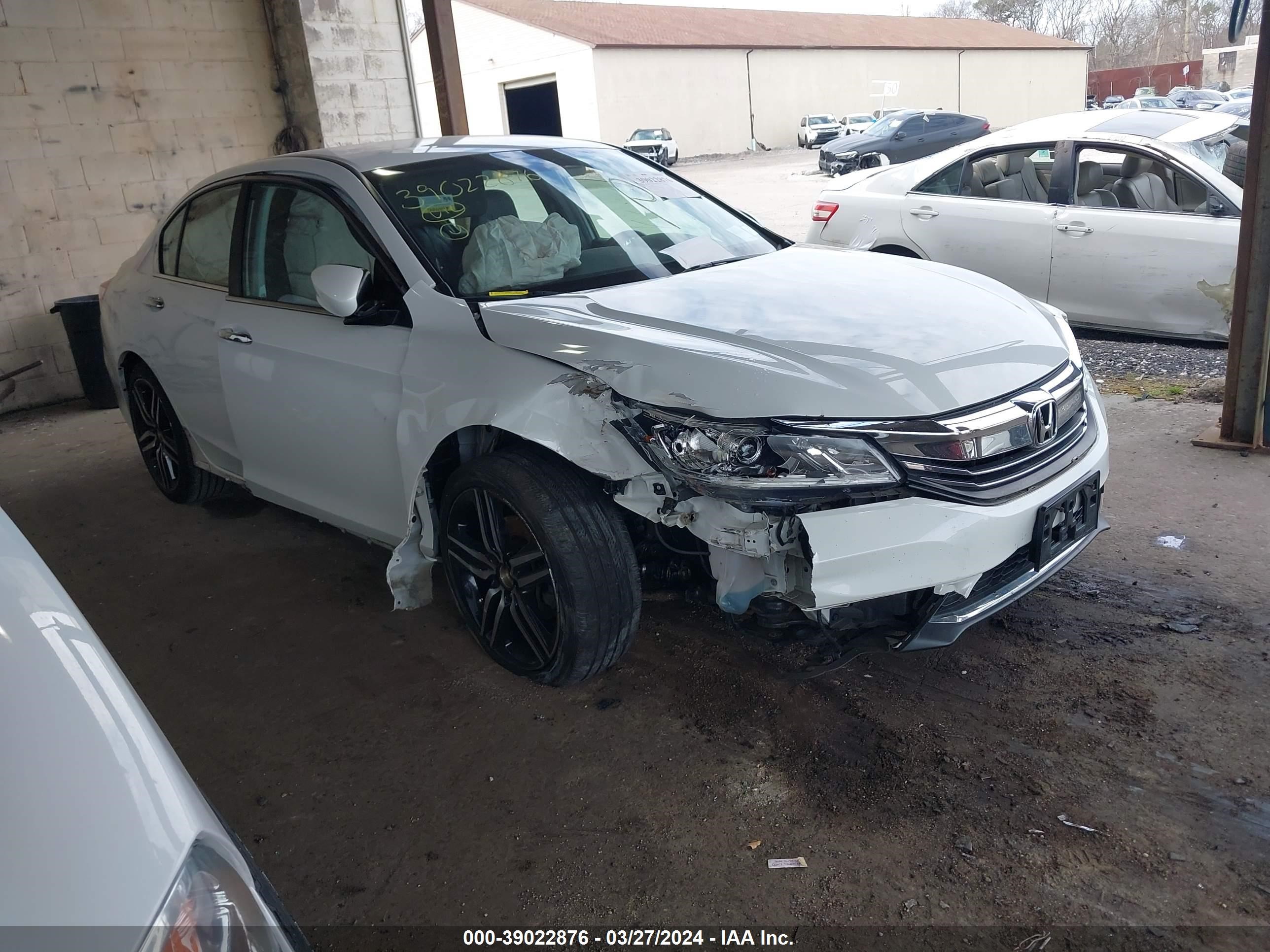 HONDA ACCORD 2017 1hgcr2f13ha110062