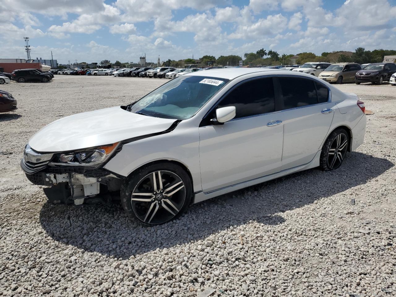 HONDA ACCORD 2017 1hgcr2f16ha141984