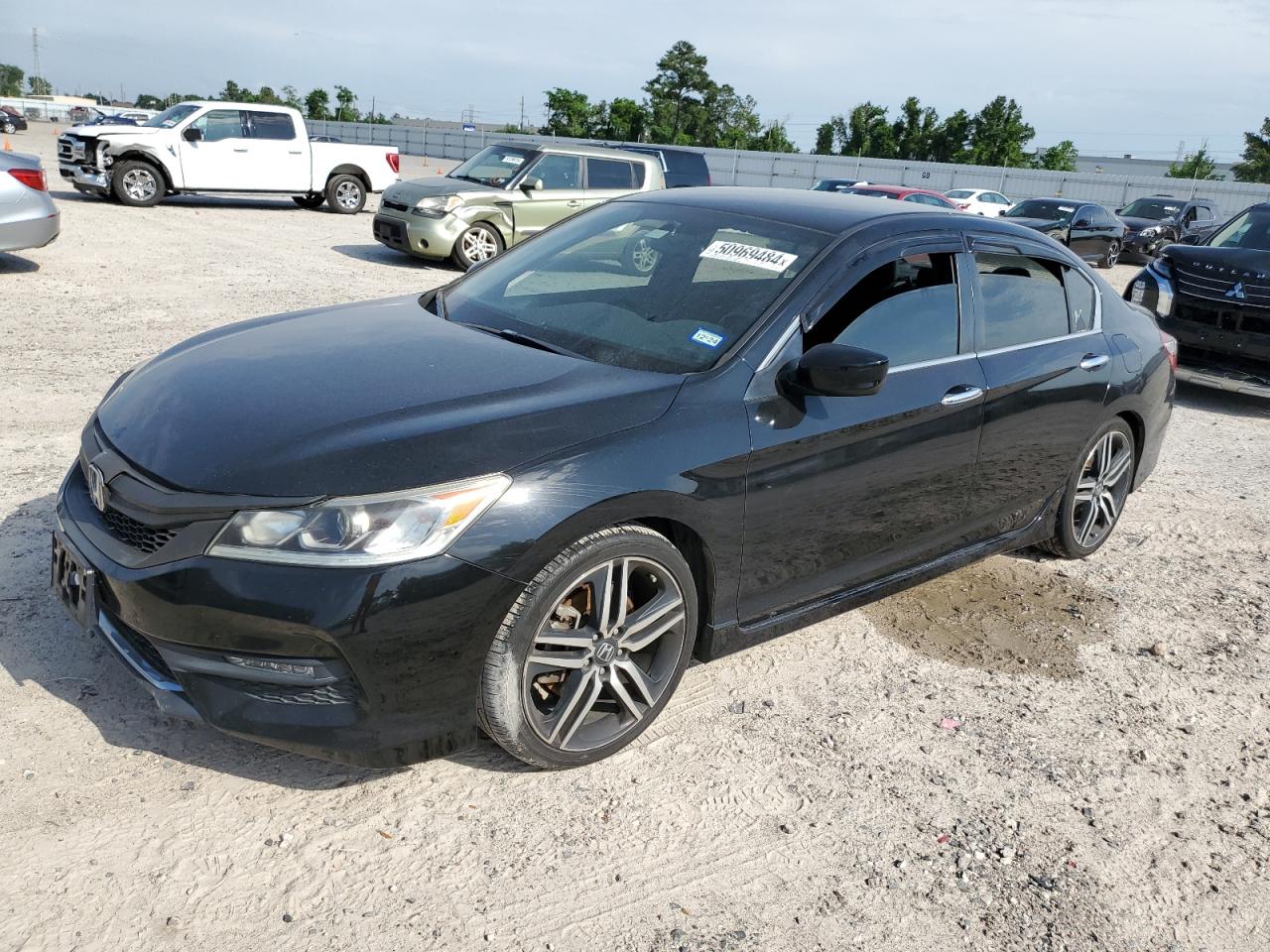 HONDA ACCORD 2017 1hgcr2f17ha114485