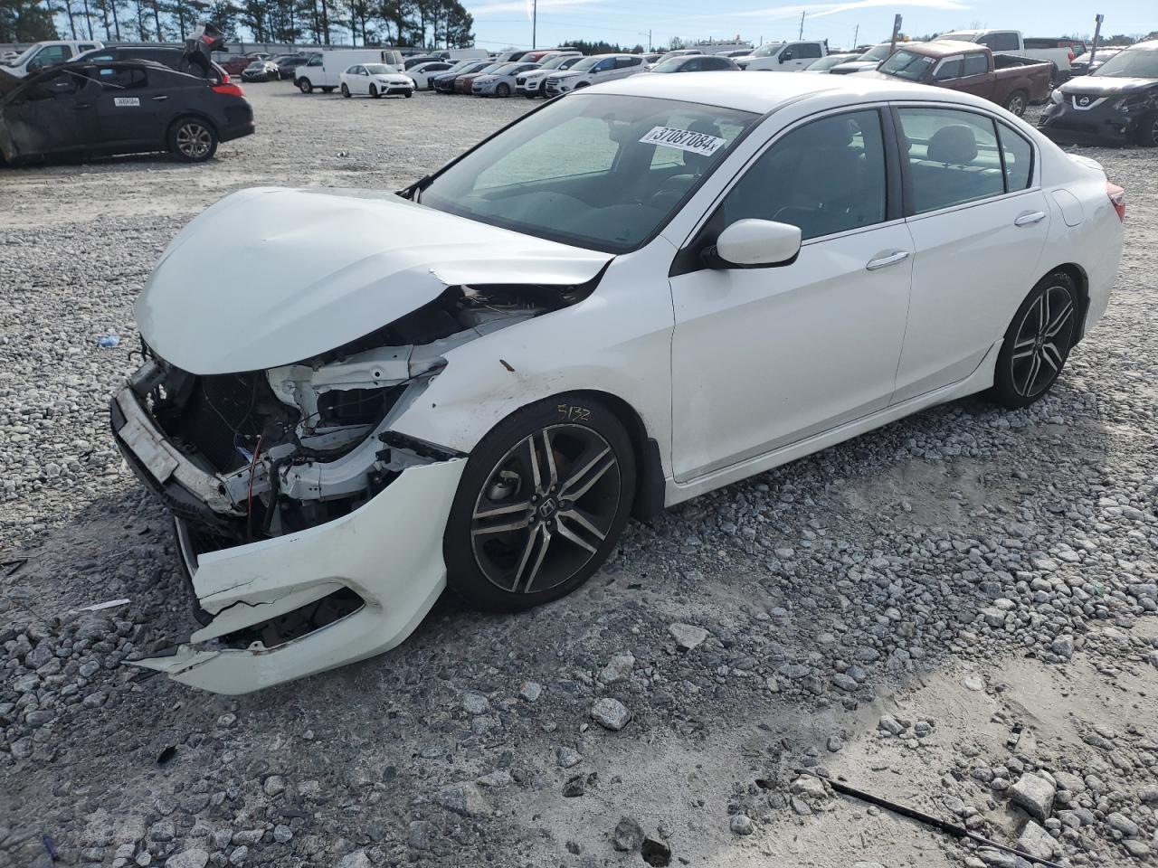 HONDA ACCORD 2017 1hgcr2f18ha173643