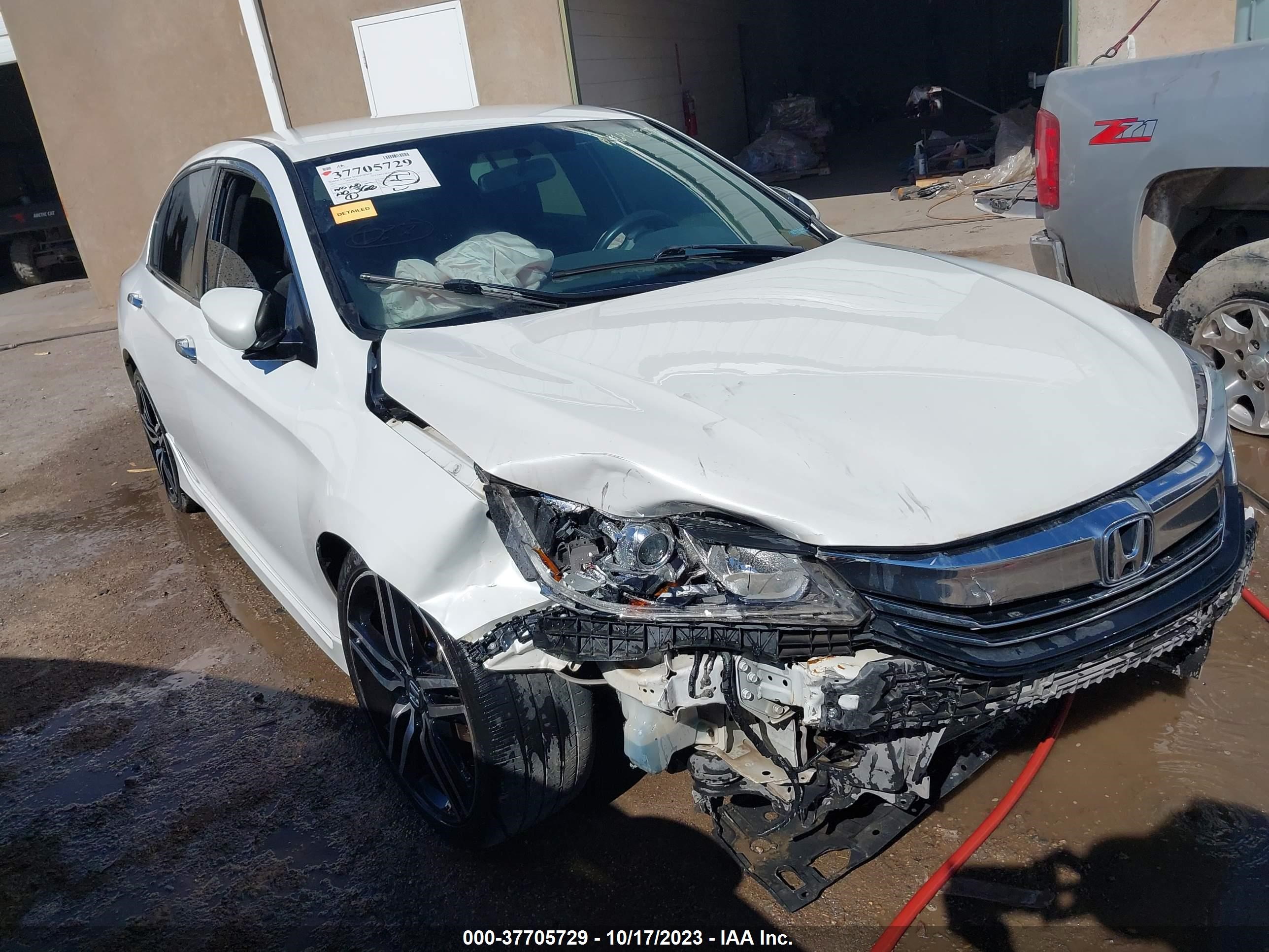 HONDA ACCORD 2017 1hgcr2f19ha127707