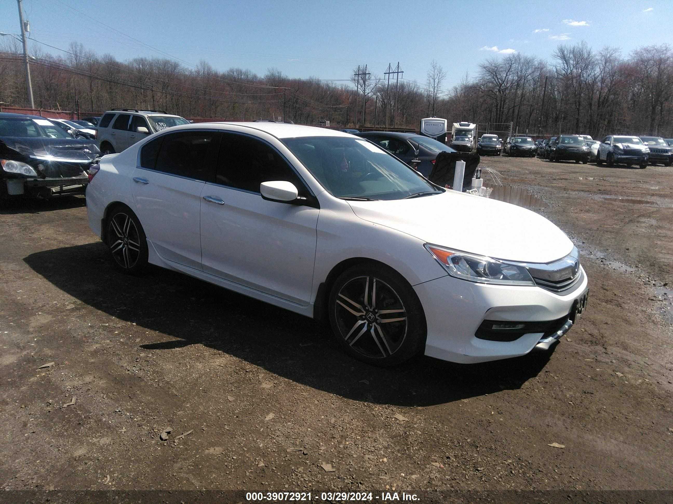 HONDA ACCORD 2017 1hgcr2f19ha209825