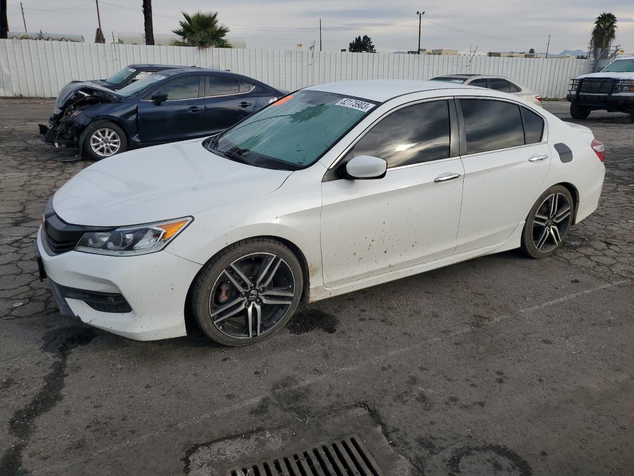 HONDA ACCORD 2017 1hgcr2f1xha026594