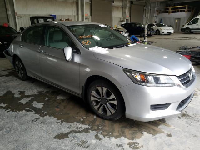 HONDA NULL 2013 1hgcr2f33da015609