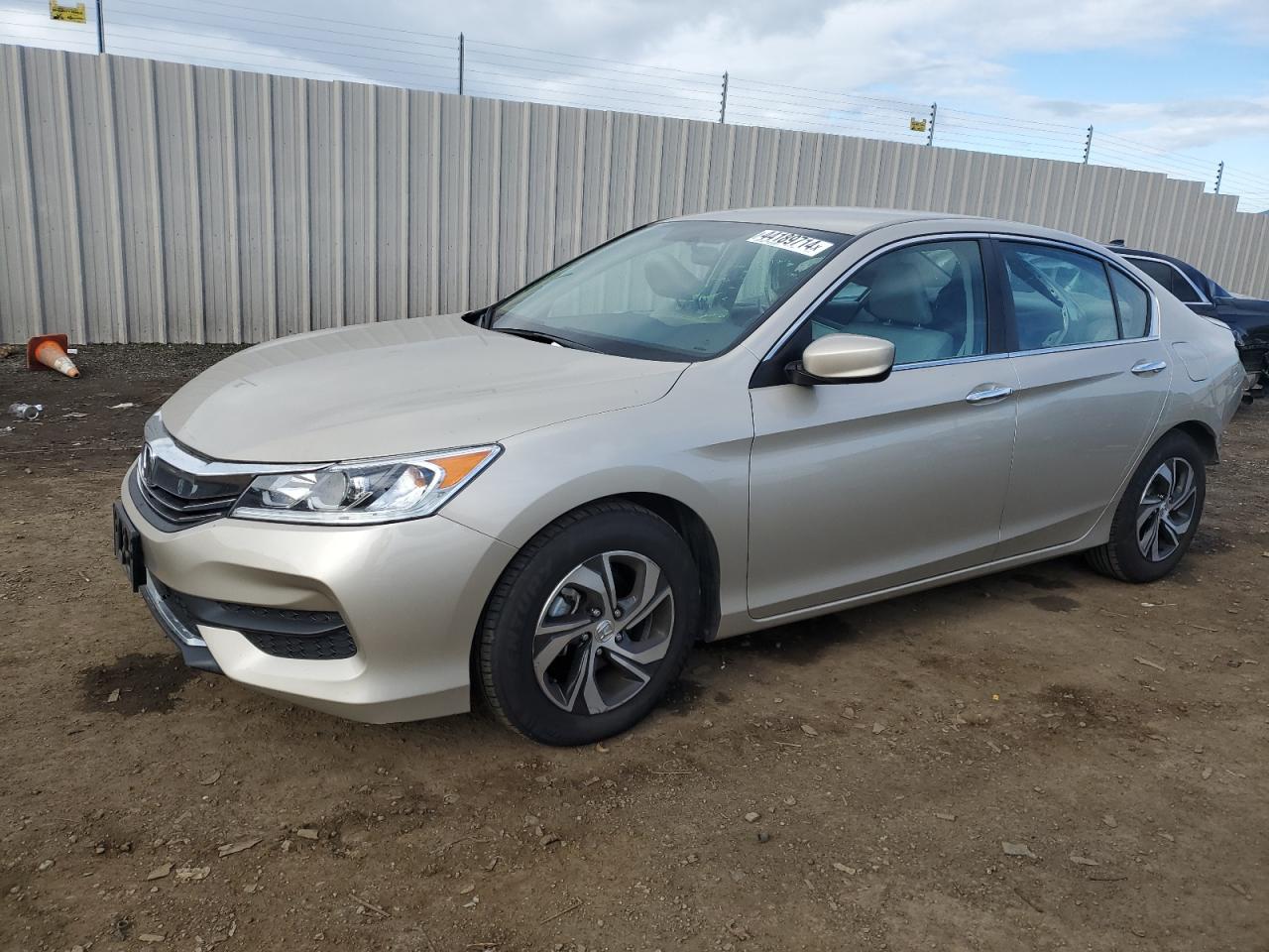 HONDA ACCORD 2017 1hgcr2f33ha008116