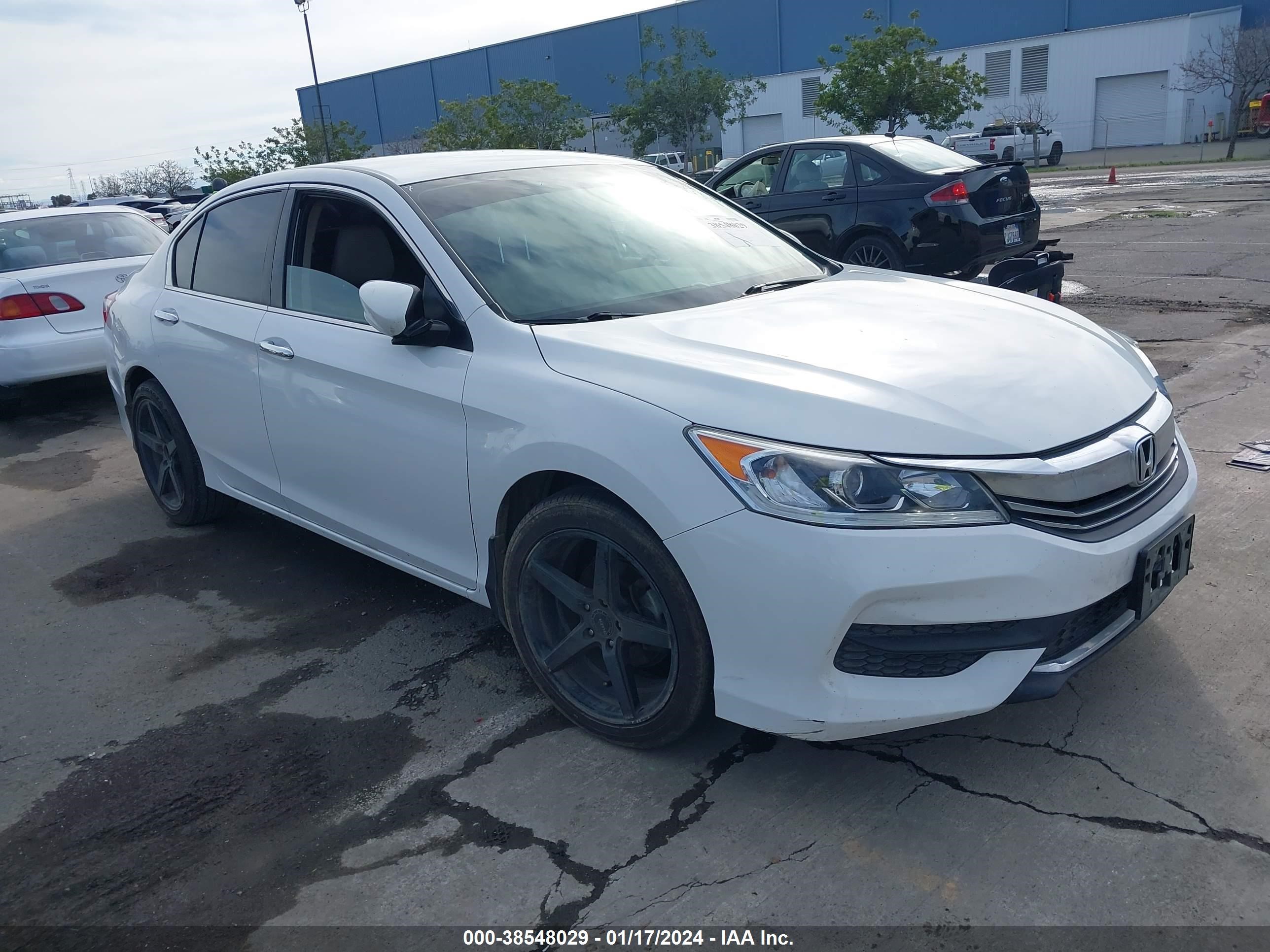 HONDA ACCORD 2017 1hgcr2f33ha101489