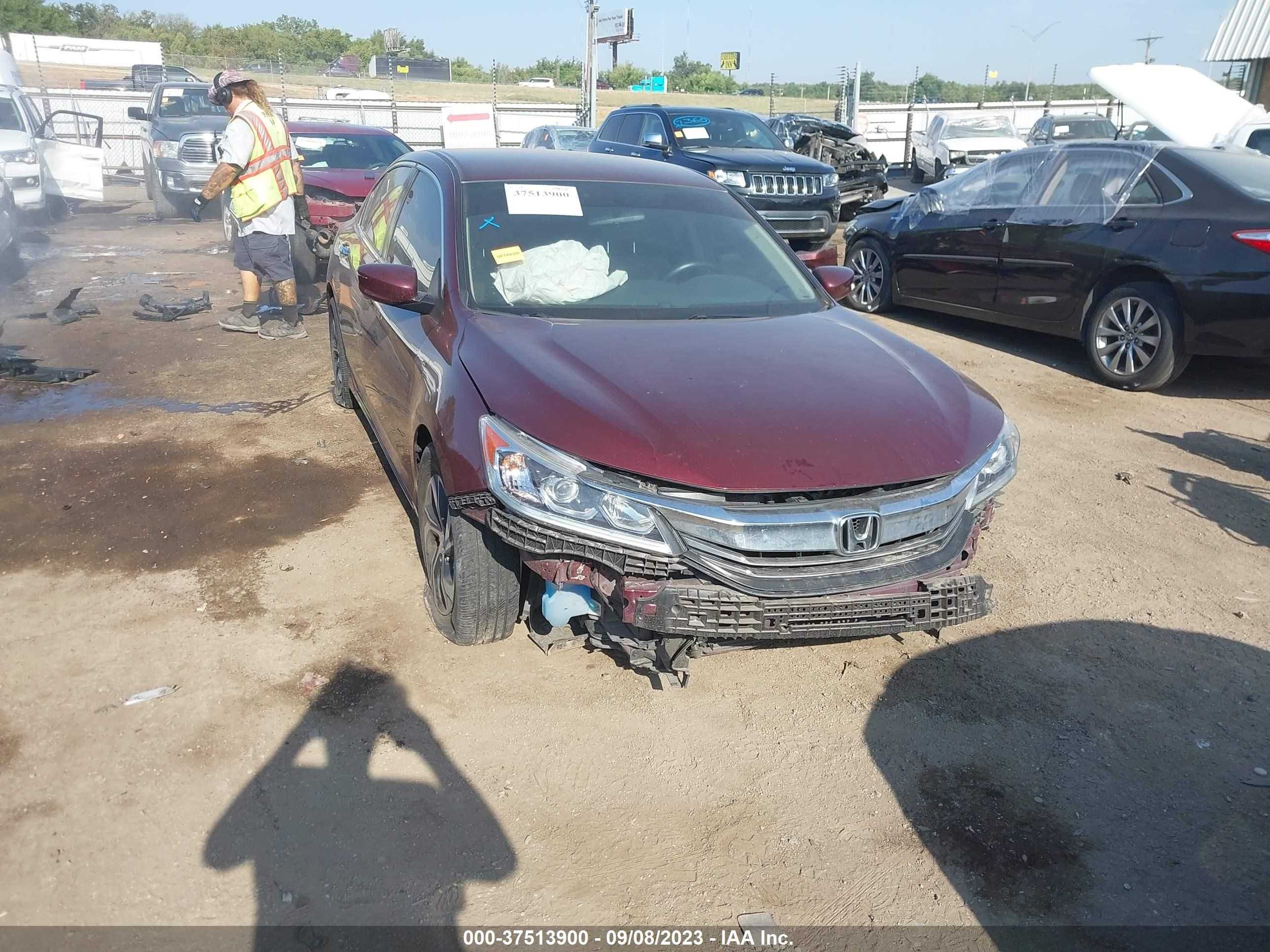 HONDA ACCORD 2017 1hgcr2f33ha153155