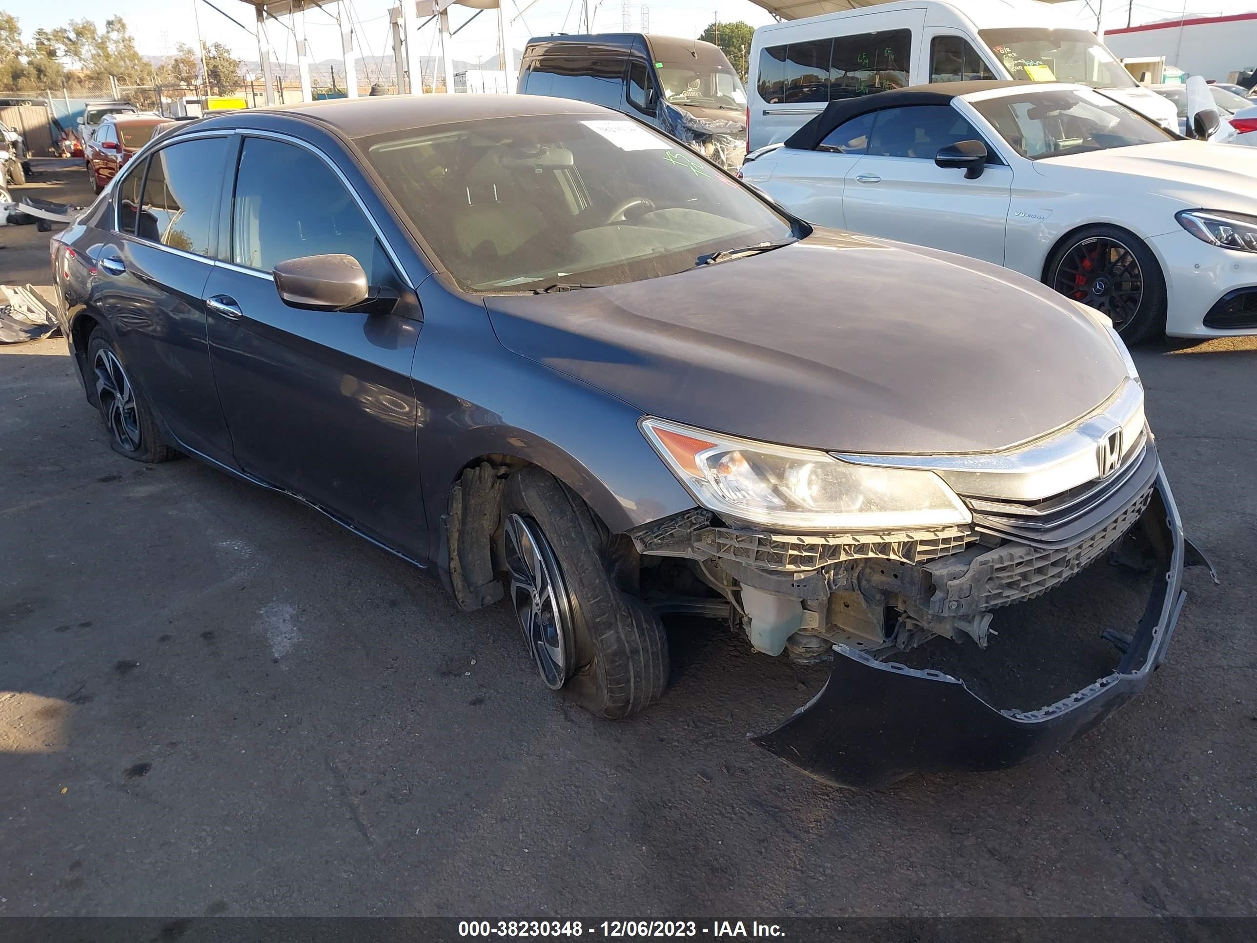 HONDA ACCORD 2017 1hgcr2f33ha220479