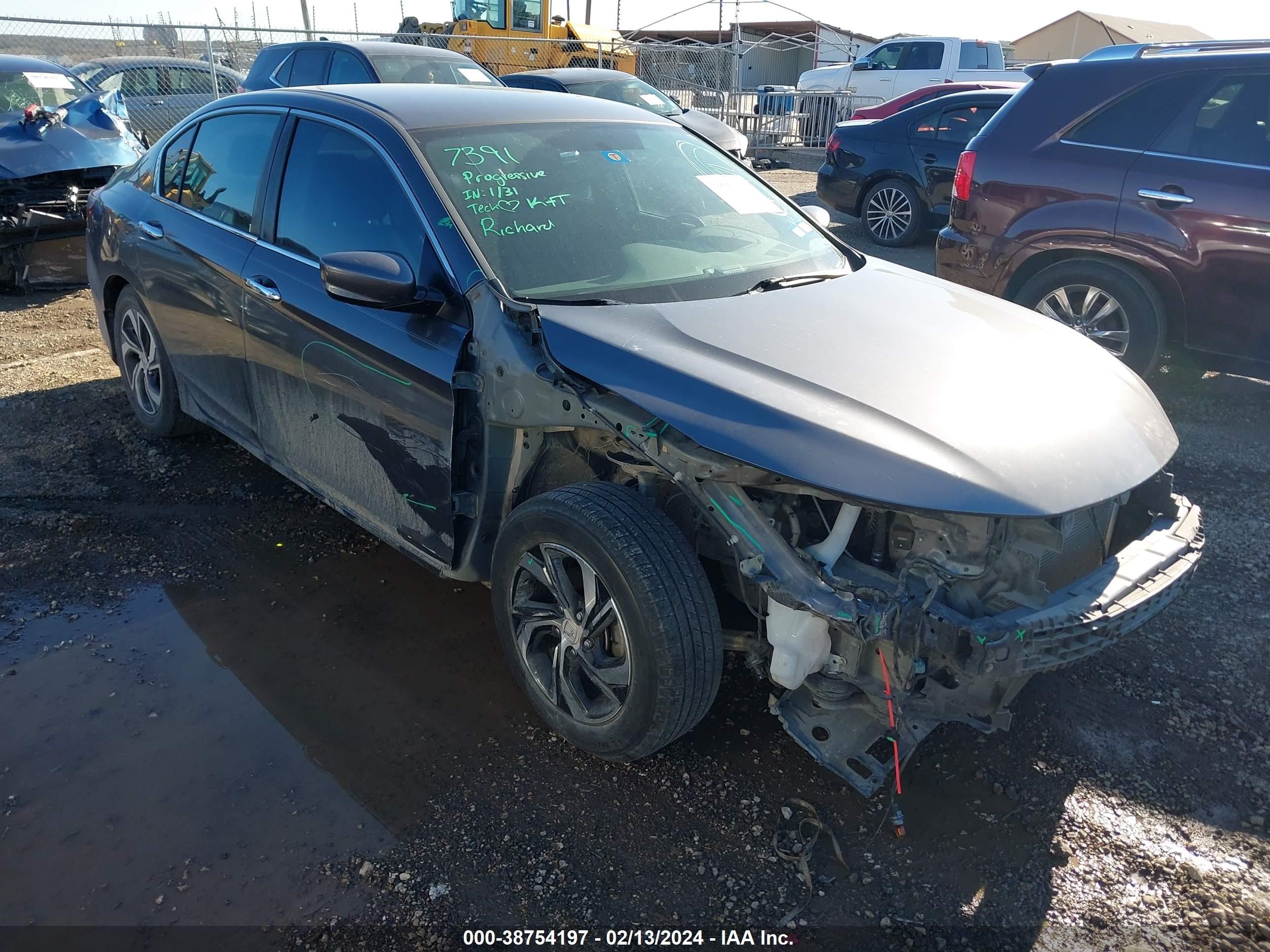 HONDA ACCORD 2017 1hgcr2f34ha162480