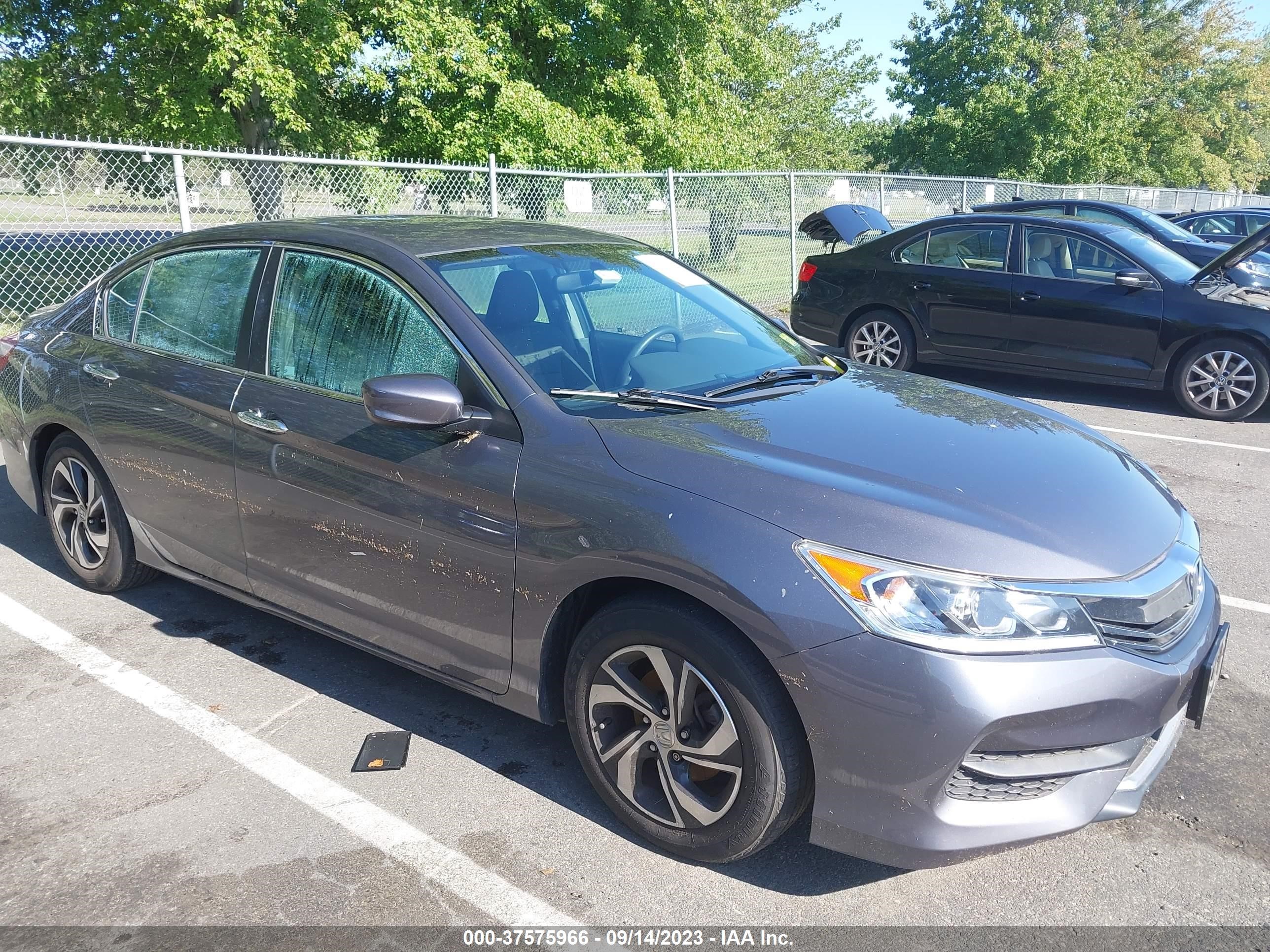 HONDA ACCORD 2017 1hgcr2f35ha042512