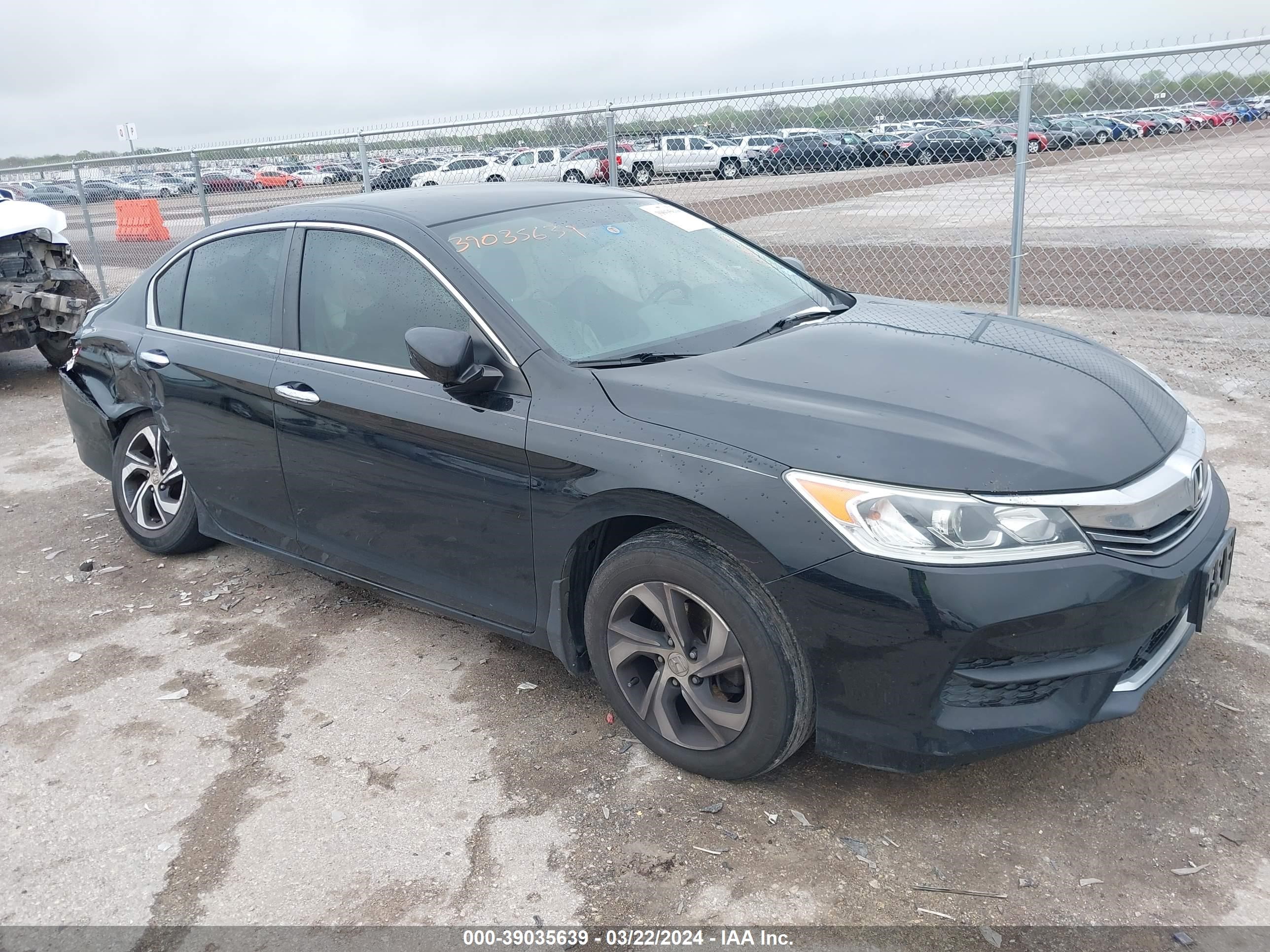 HONDA ACCORD 2017 1hgcr2f35ha195973