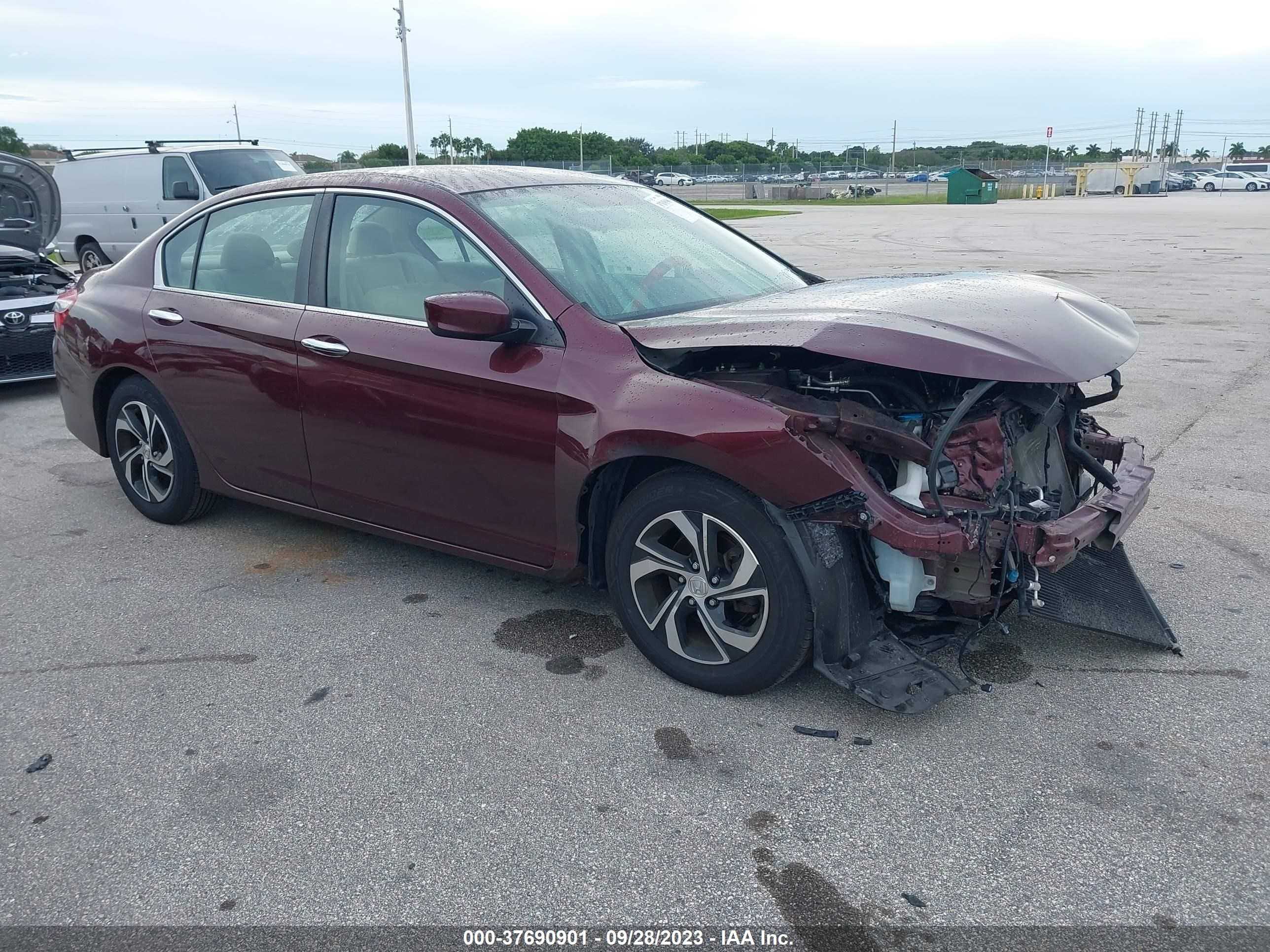 HONDA ACCORD 2017 1hgcr2f35ha232469