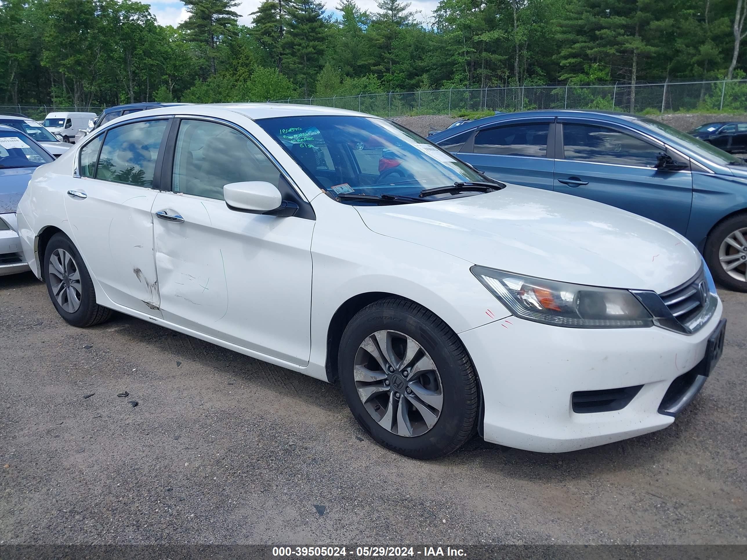 HONDA ACCORD 2015 1hgcr2f37fa240957