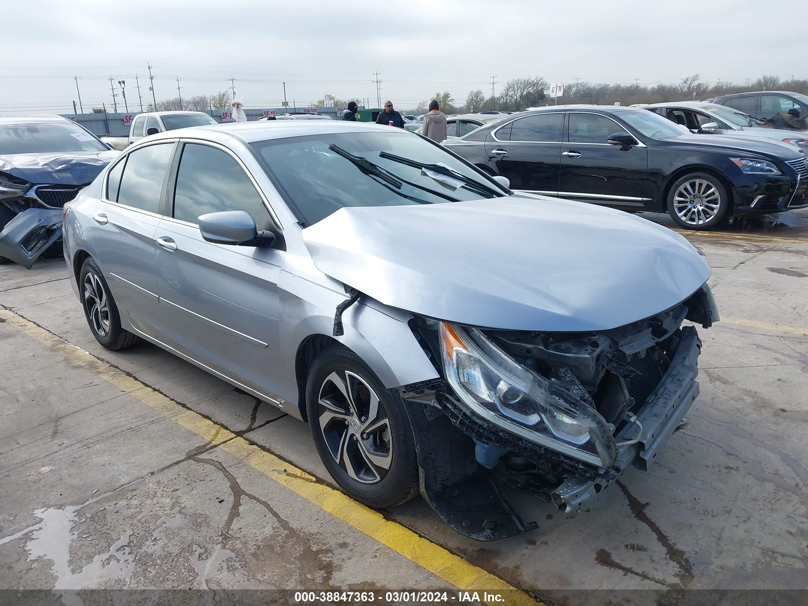 HONDA ACCORD 2016 1hgcr2f38ga227555