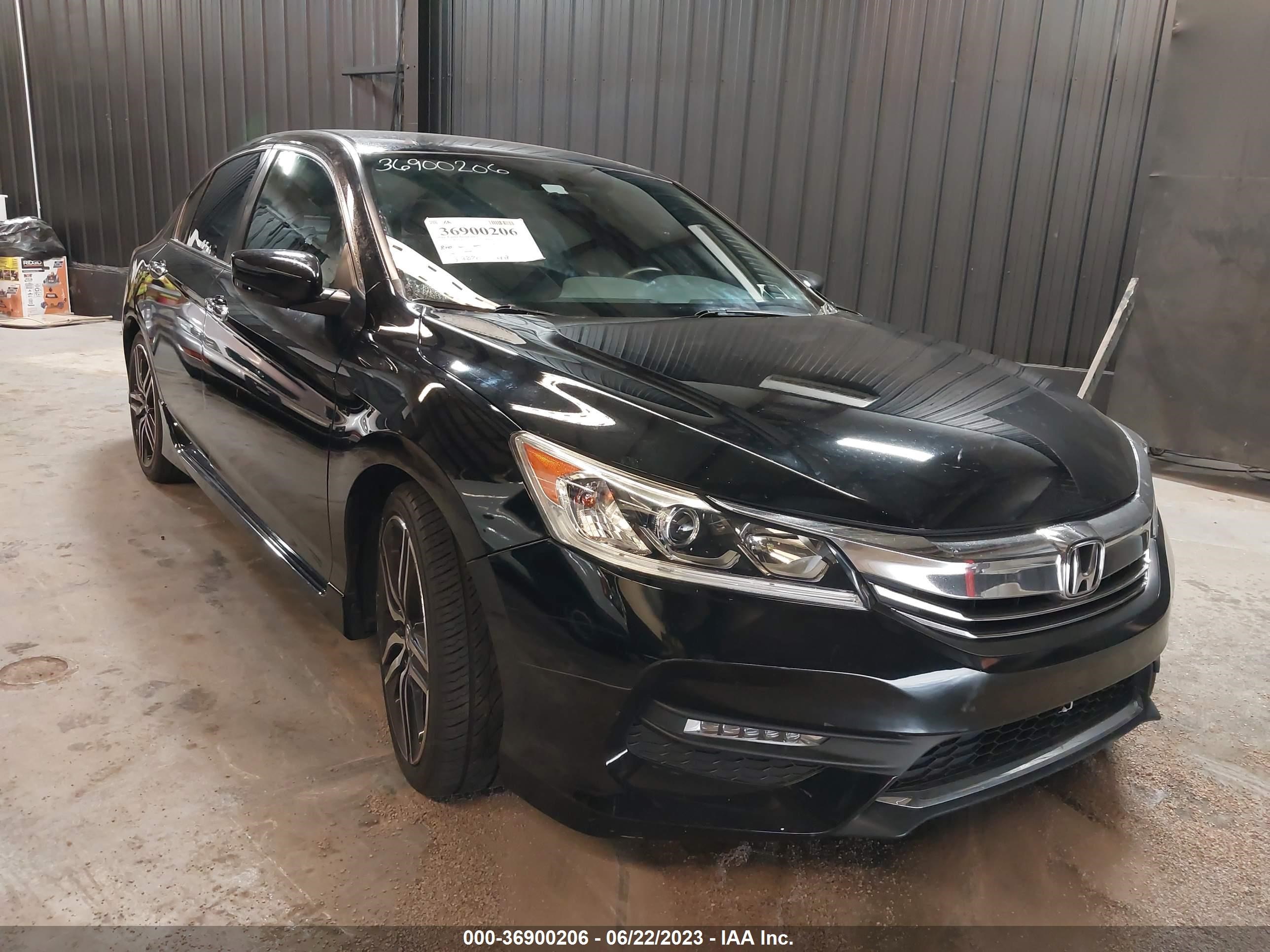 HONDA ACCORD 2017 1hgcr2f50ha141420