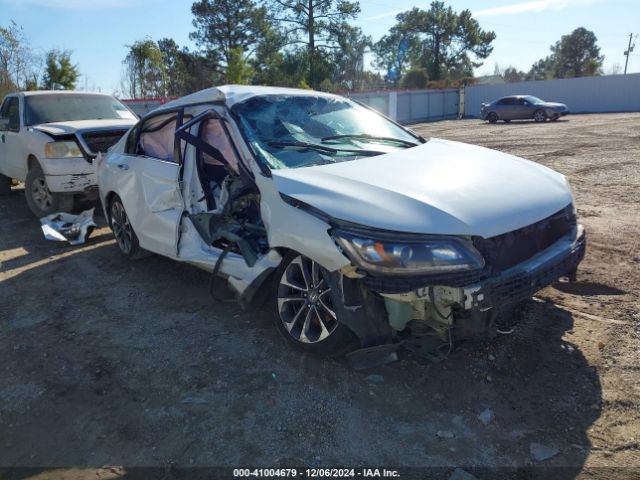 HONDA ACCORD 2015 1hgcr2f51fa030842