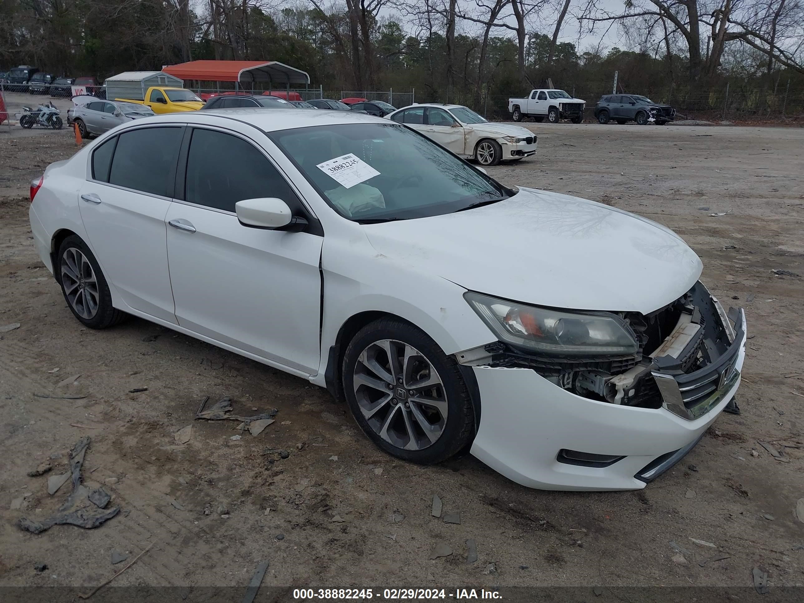 HONDA ACCORD 2014 1hgcr2f52ea258430