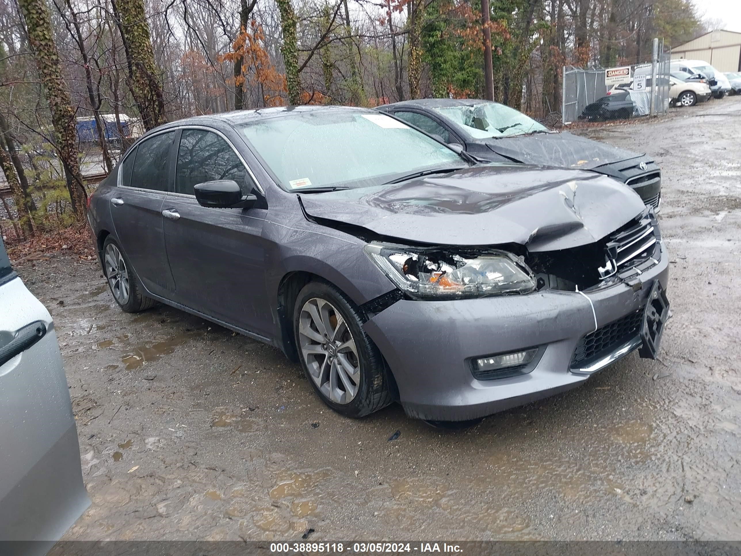 HONDA ACCORD 2015 1hgcr2f52fa083632