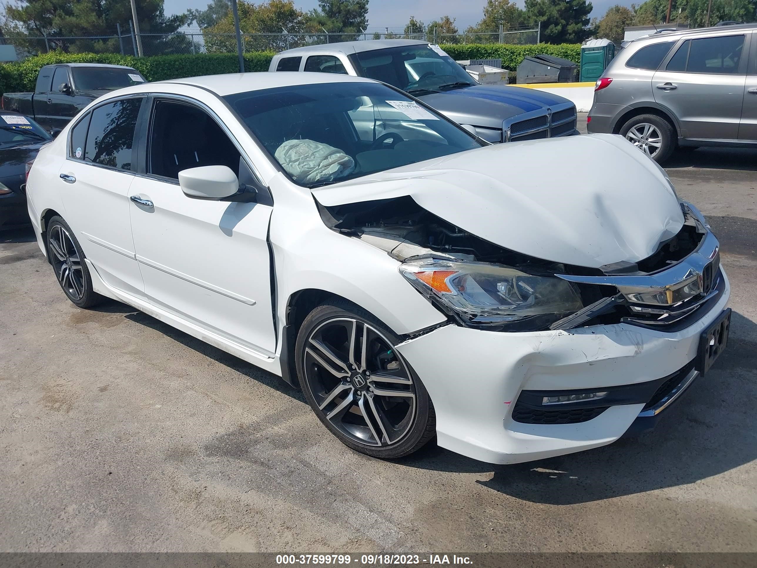 HONDA ACCORD 2016 1hgcr2f52ga057047