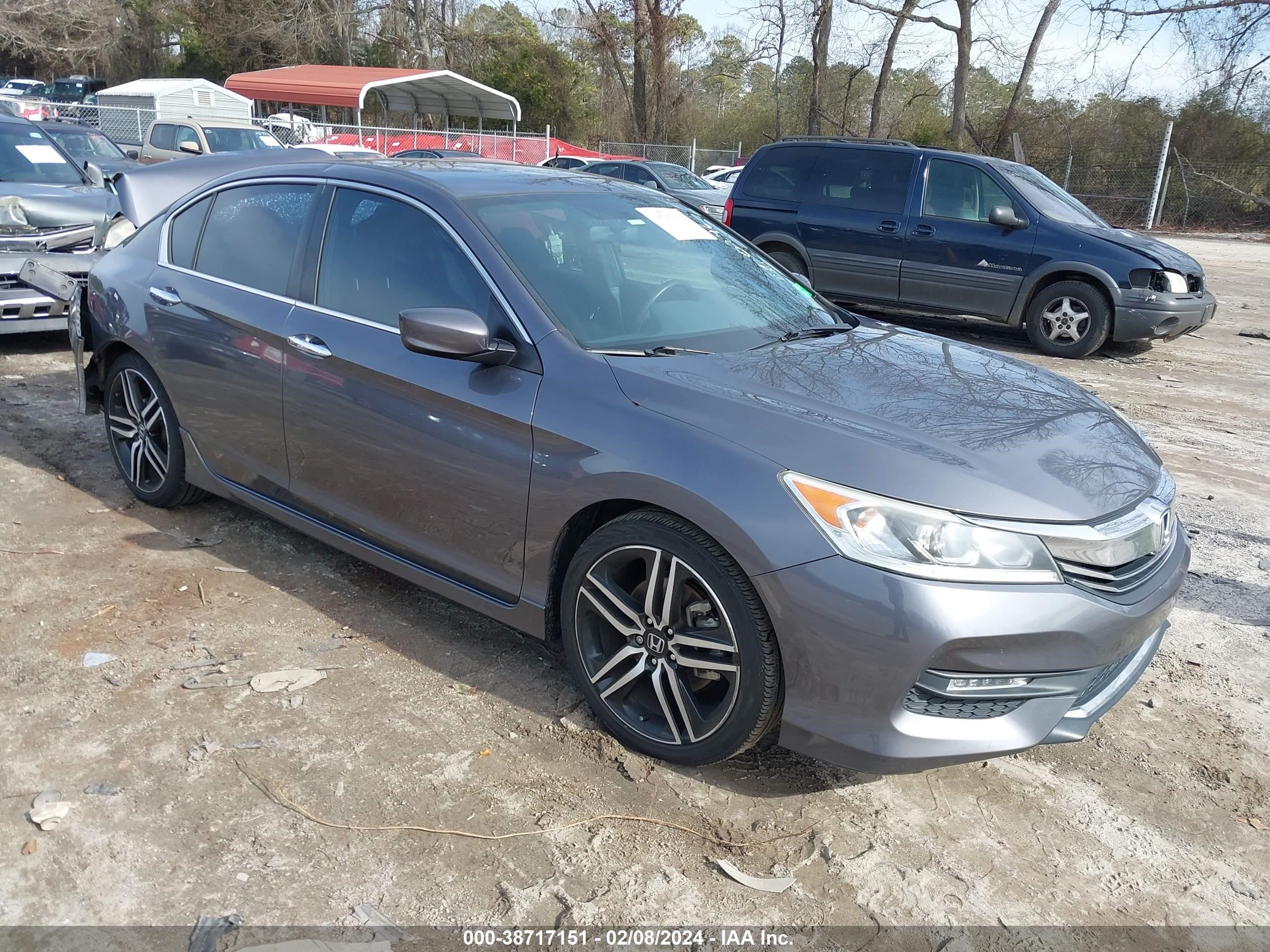 HONDA ACCORD 2016 1hgcr2f52ga220246