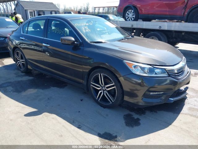 HONDA ACCORD 2017 1hgcr2f52ha136588