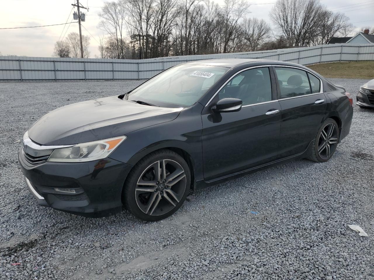 HONDA ACCORD 2017 1hgcr2f52ha145873