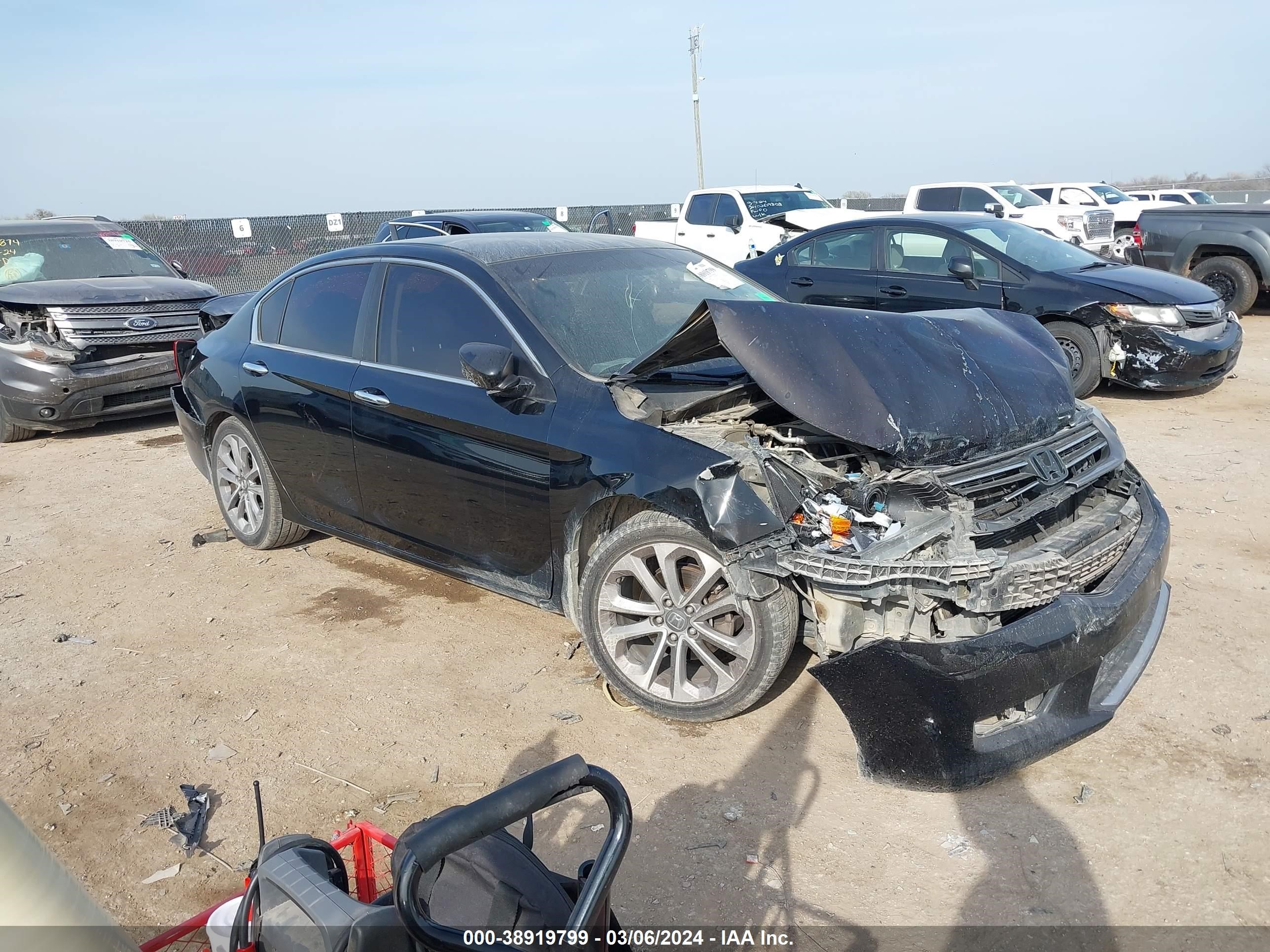 HONDA ACCORD 2013 1hgcr2f53da075682