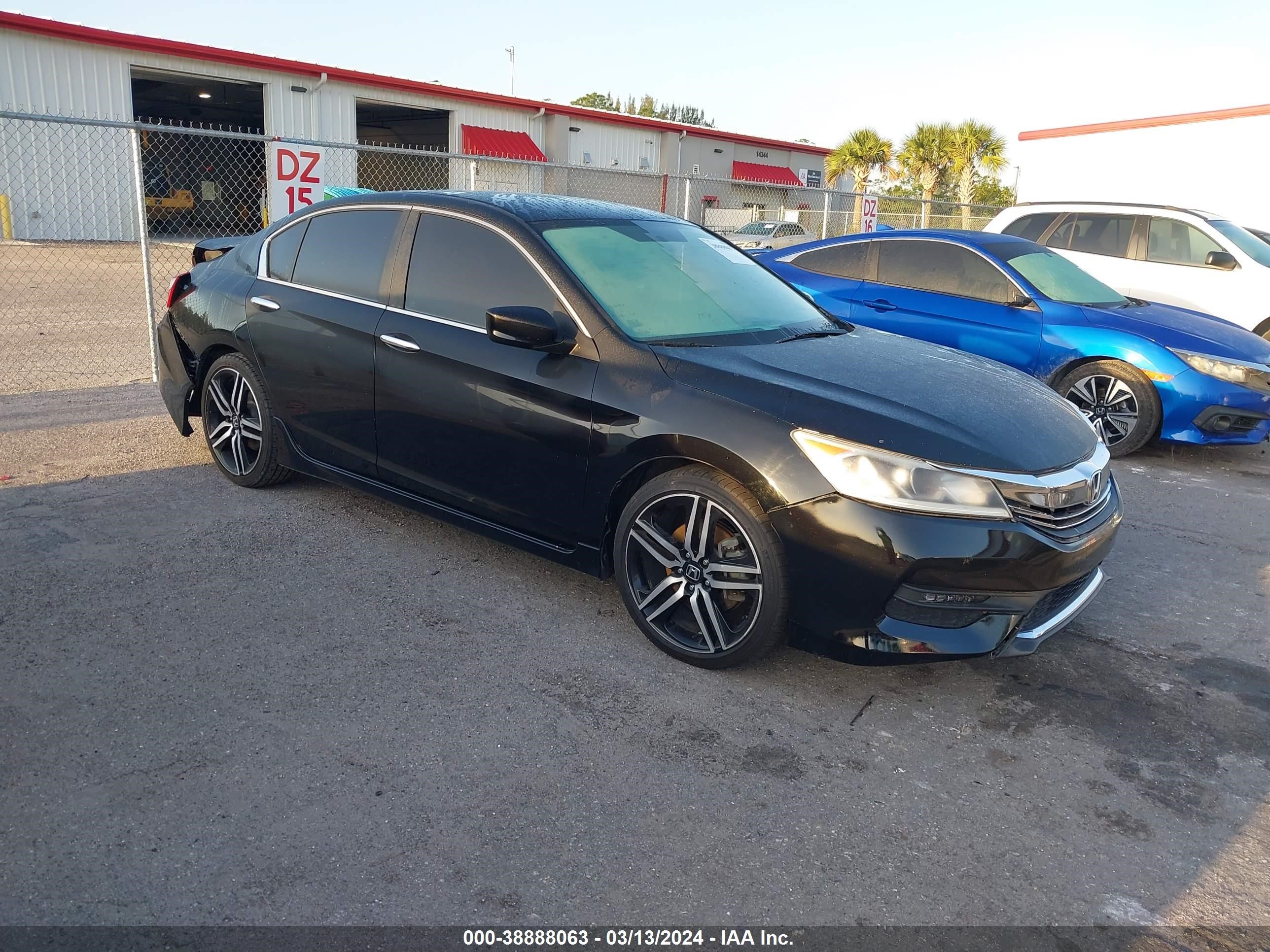 HONDA ACCORD 2016 1hgcr2f53ga117045