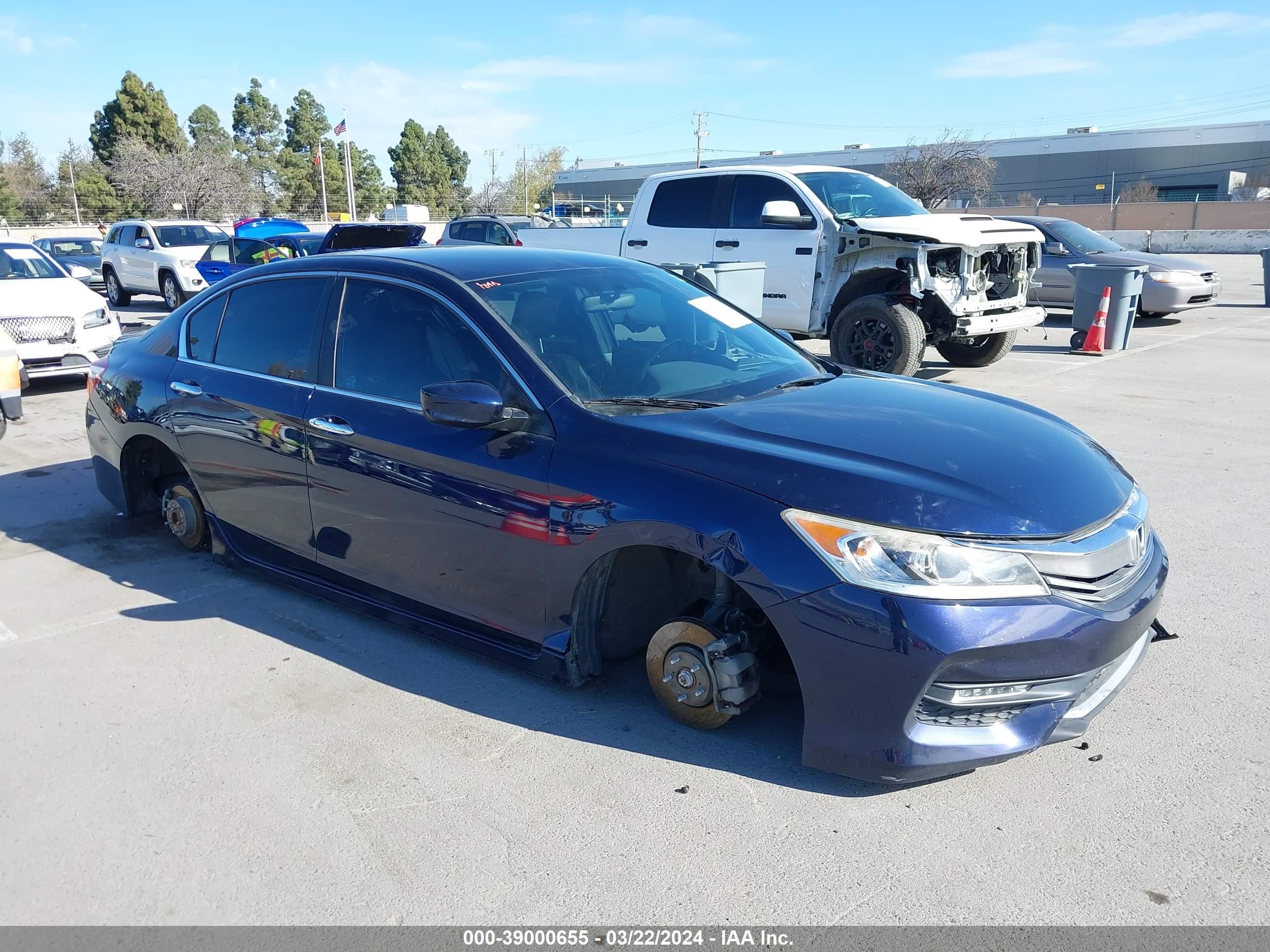 HONDA ACCORD 2017 1hgcr2f53ha038380