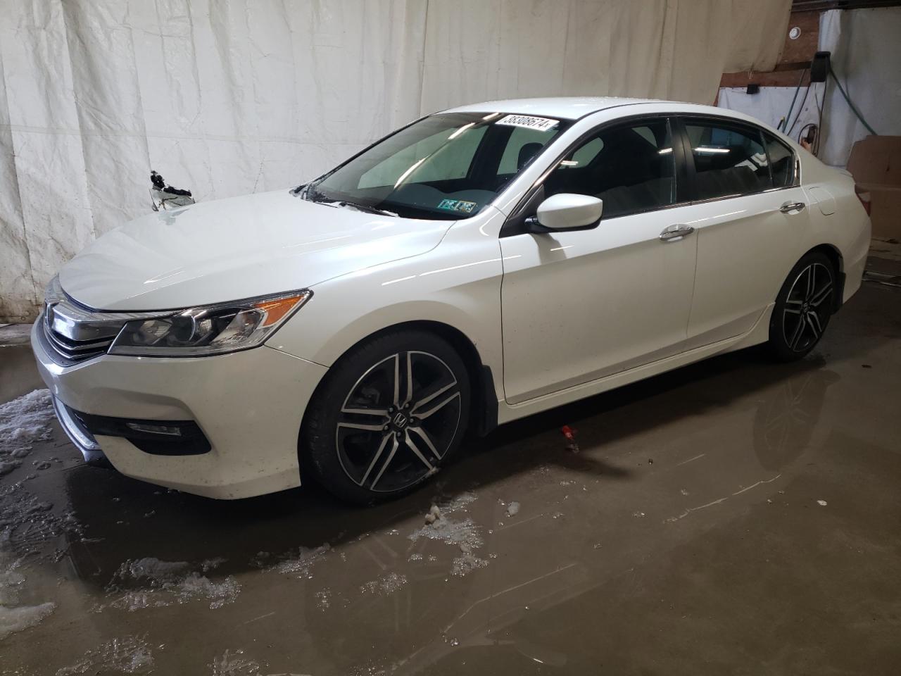 HONDA ACCORD 2017 1hgcr2f53ha177618