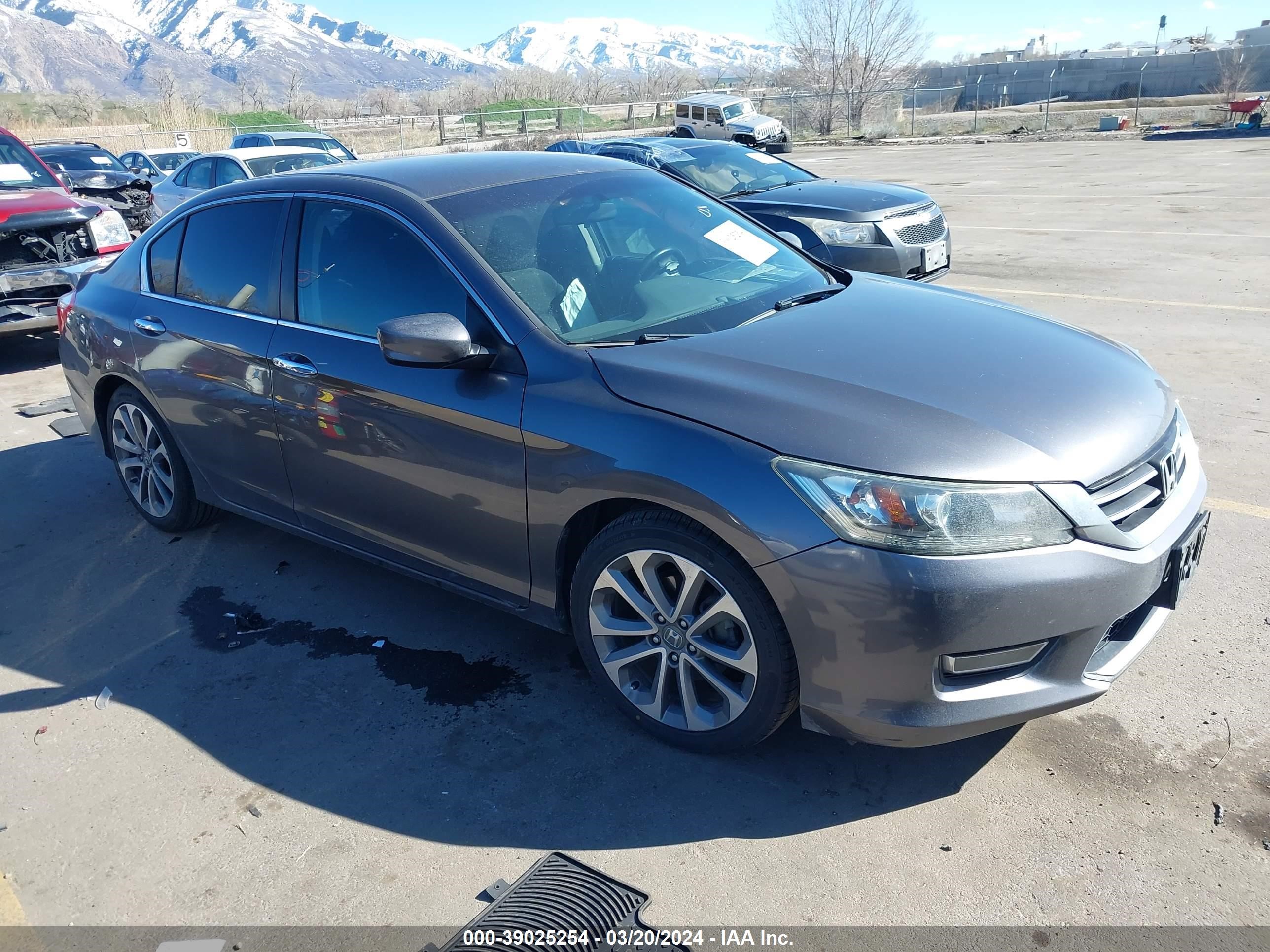 HONDA ACCORD 2013 1hgcr2f55da014186