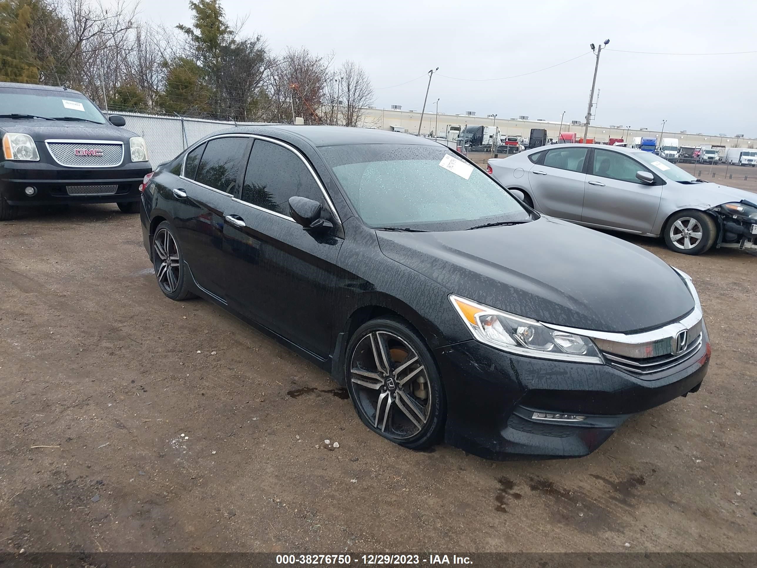 HONDA ACCORD 2017 1hgcr2f55ha201935