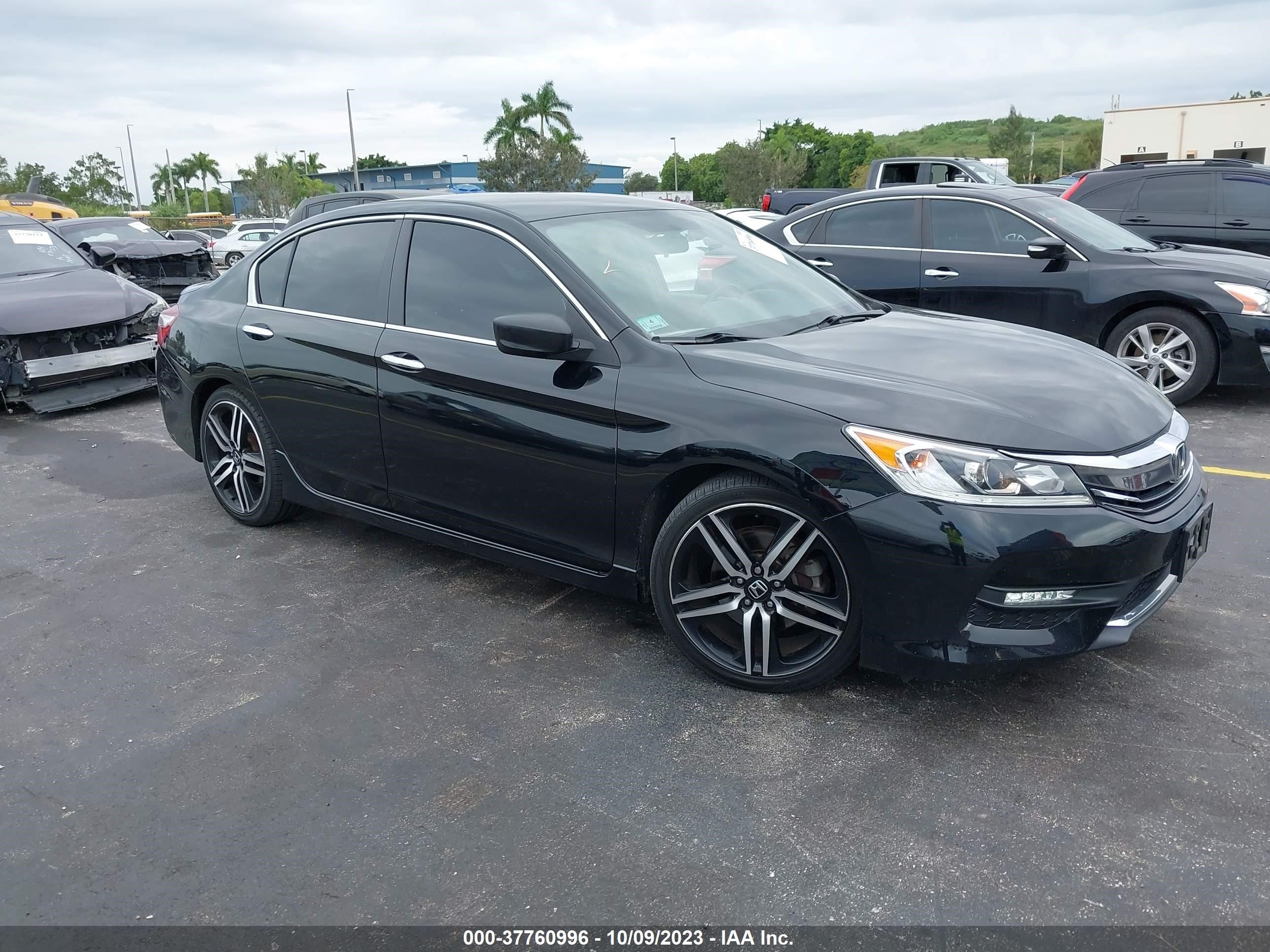 HONDA ACCORD 2016 1hgcr2f56ga018378