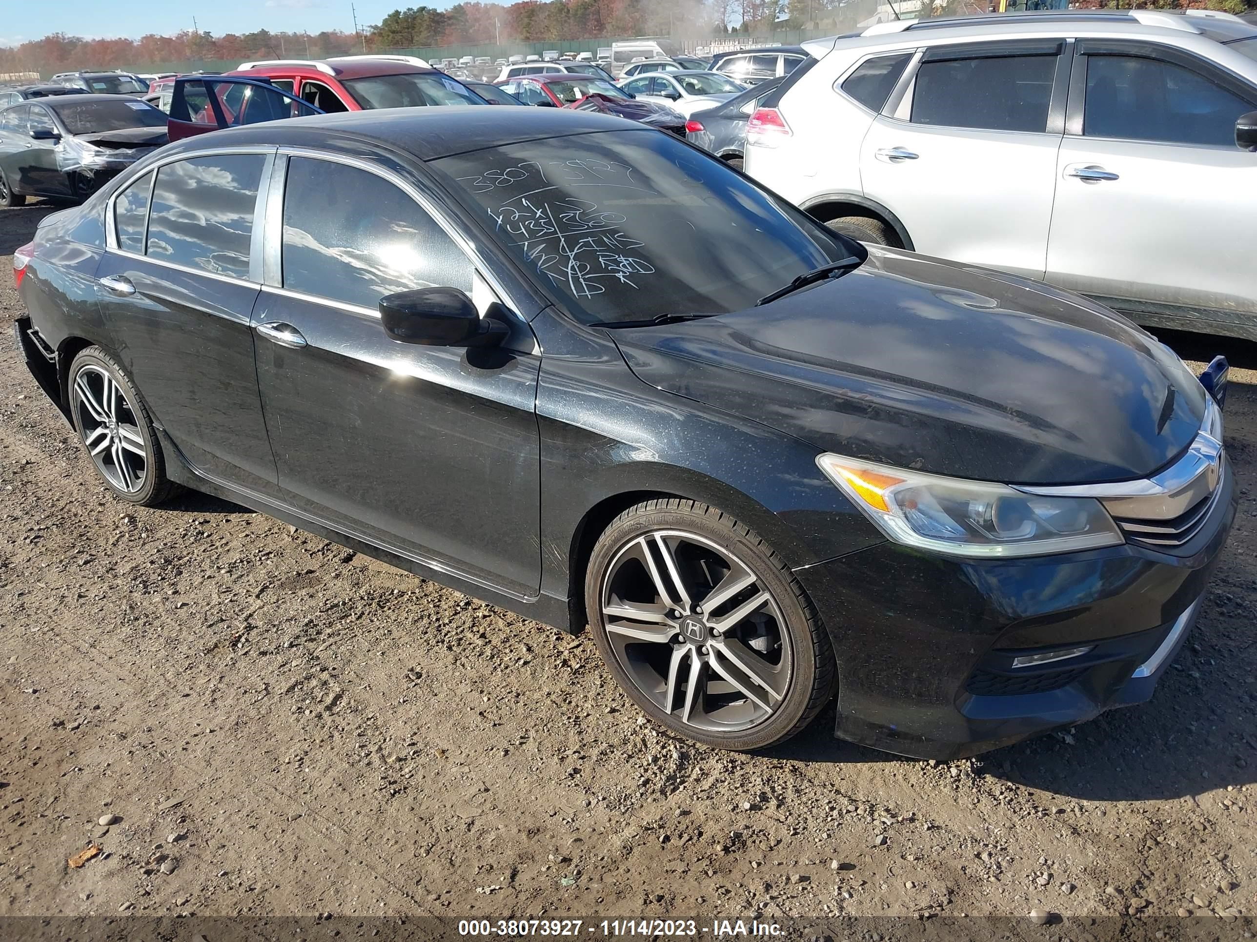 HONDA ACCORD 2016 1hgcr2f56ga210299