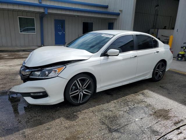 HONDA ACCORD 2017 1hgcr2f56ha212085