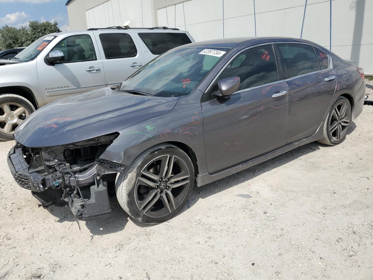 HONDA ACCORD 2017 1hgcr2f56ha267314