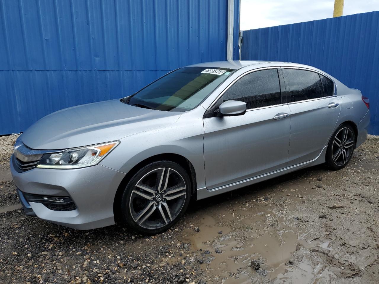 HONDA ACCORD 2017 1hgcr2f56ha280421