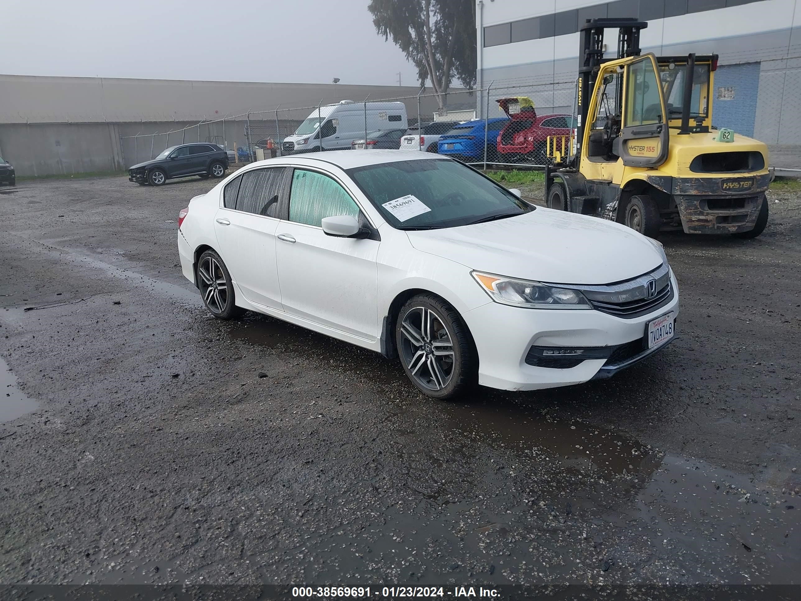 HONDA ACCORD 2017 1hgcr2f57ha023106