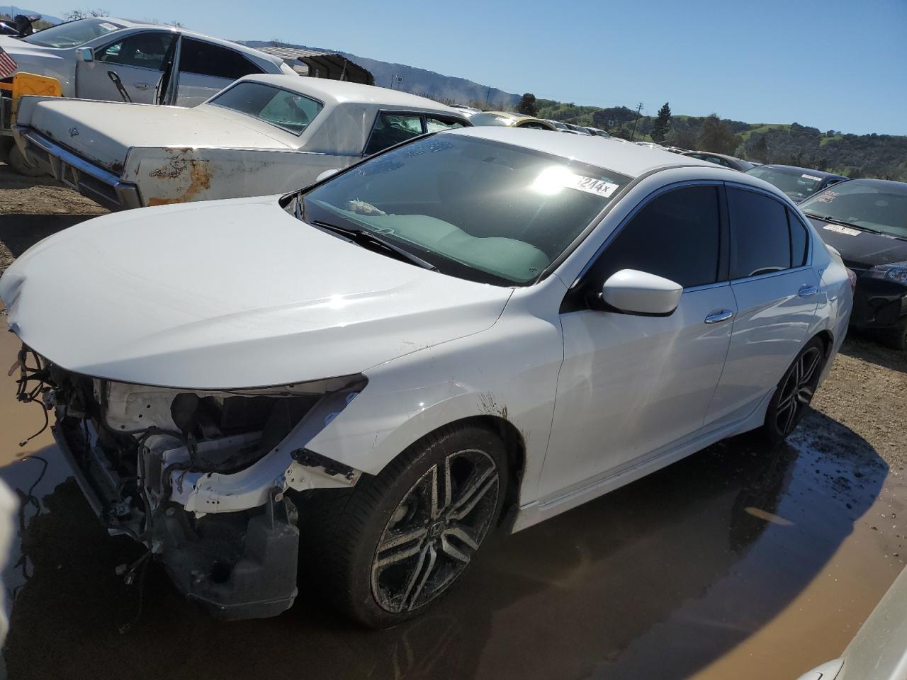 HONDA ACCORD 2017 1hgcr2f57ha024627