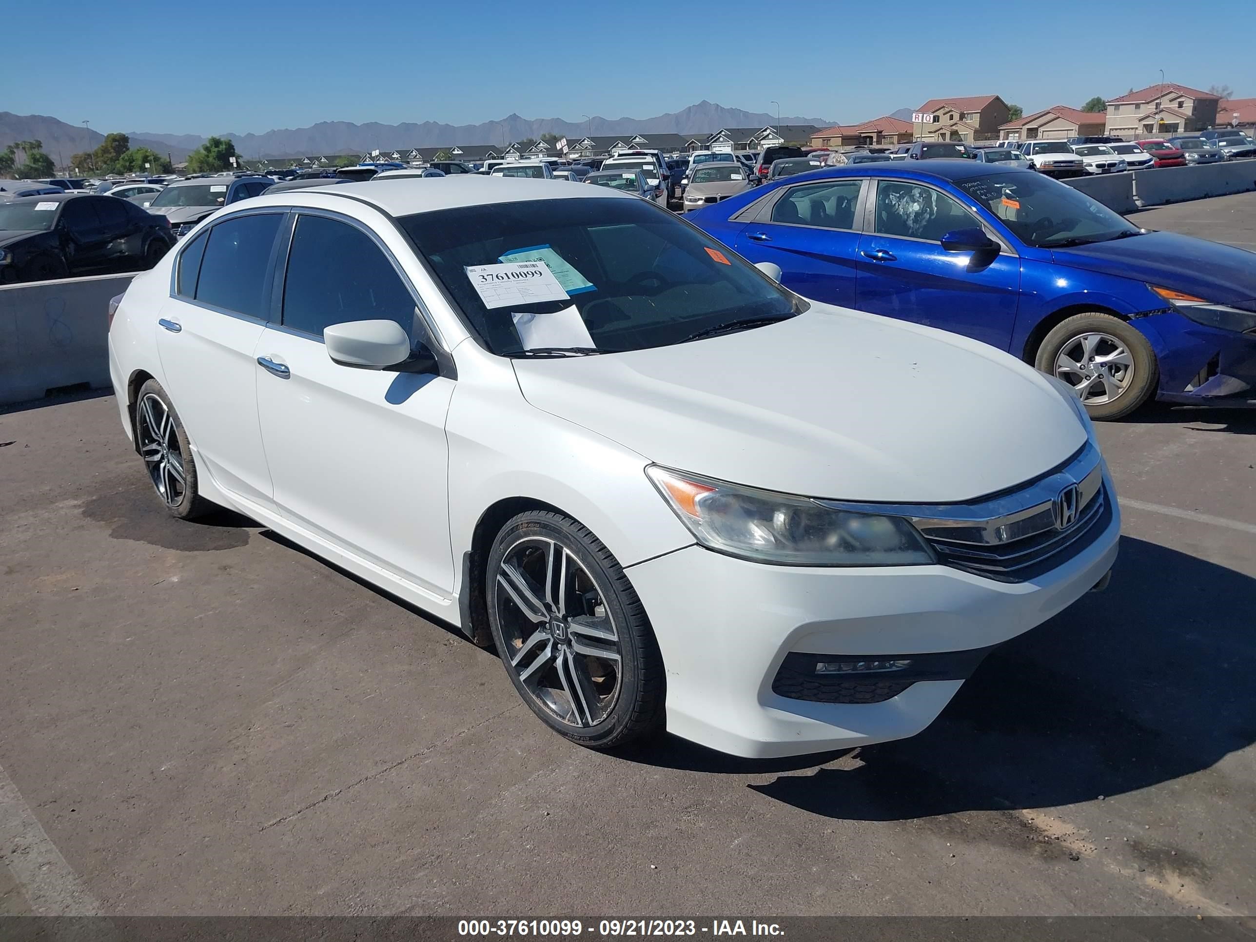 HONDA ACCORD 2017 1hgcr2f57ha243541