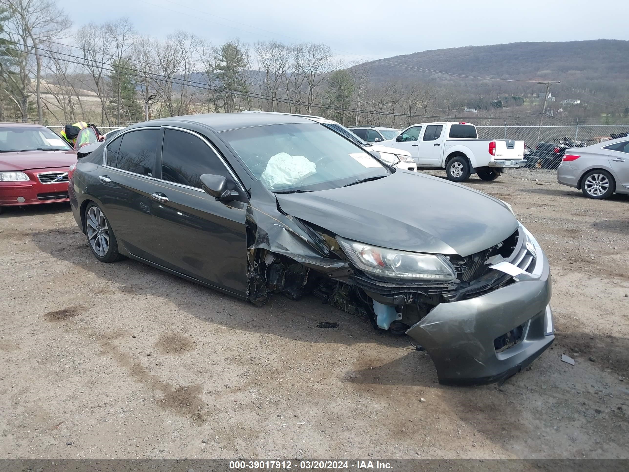 HONDA ACCORD 2014 1hgcr2f58ea128720