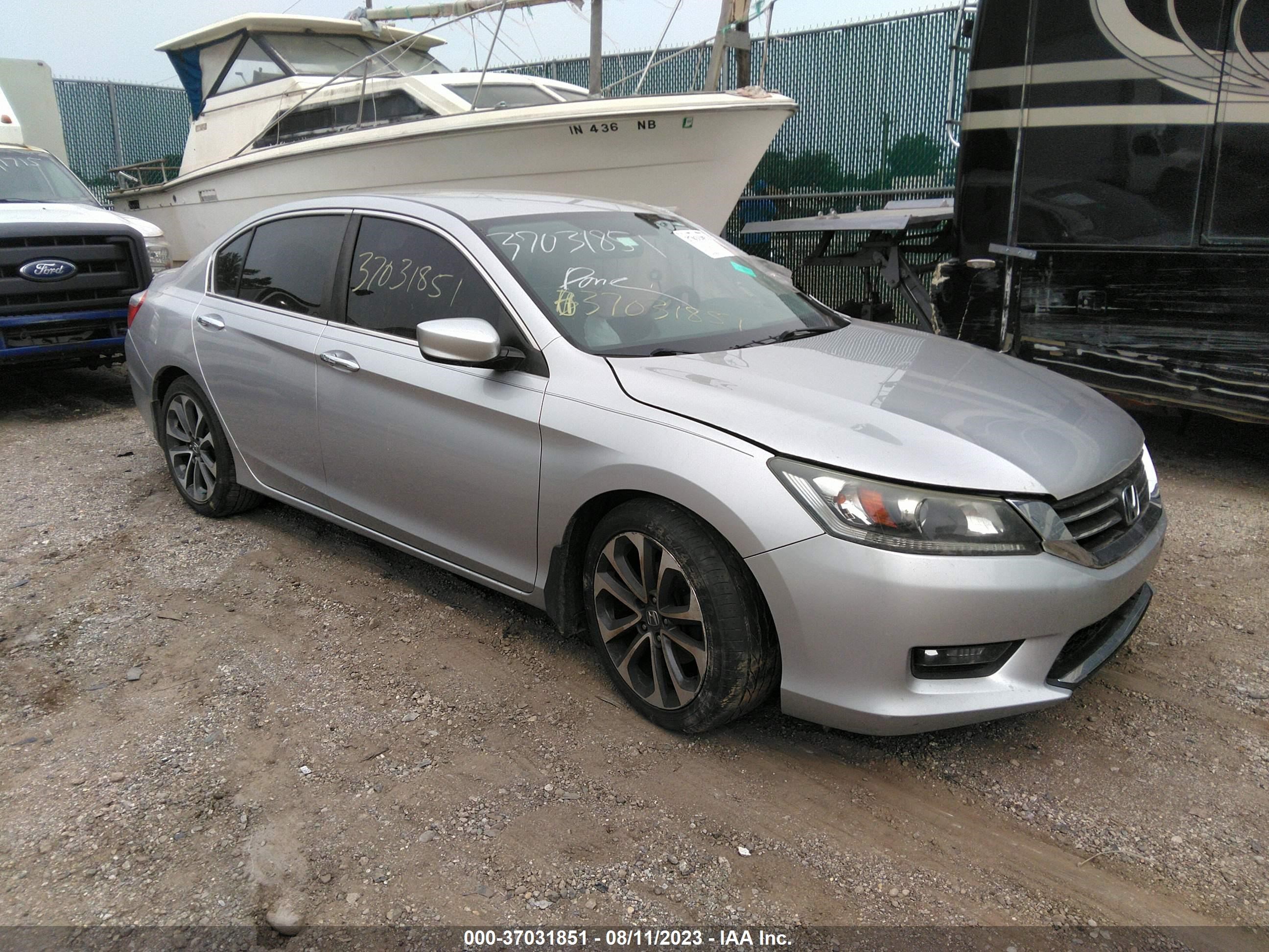 HONDA ACCORD 2014 1hgcr2f58ea235573