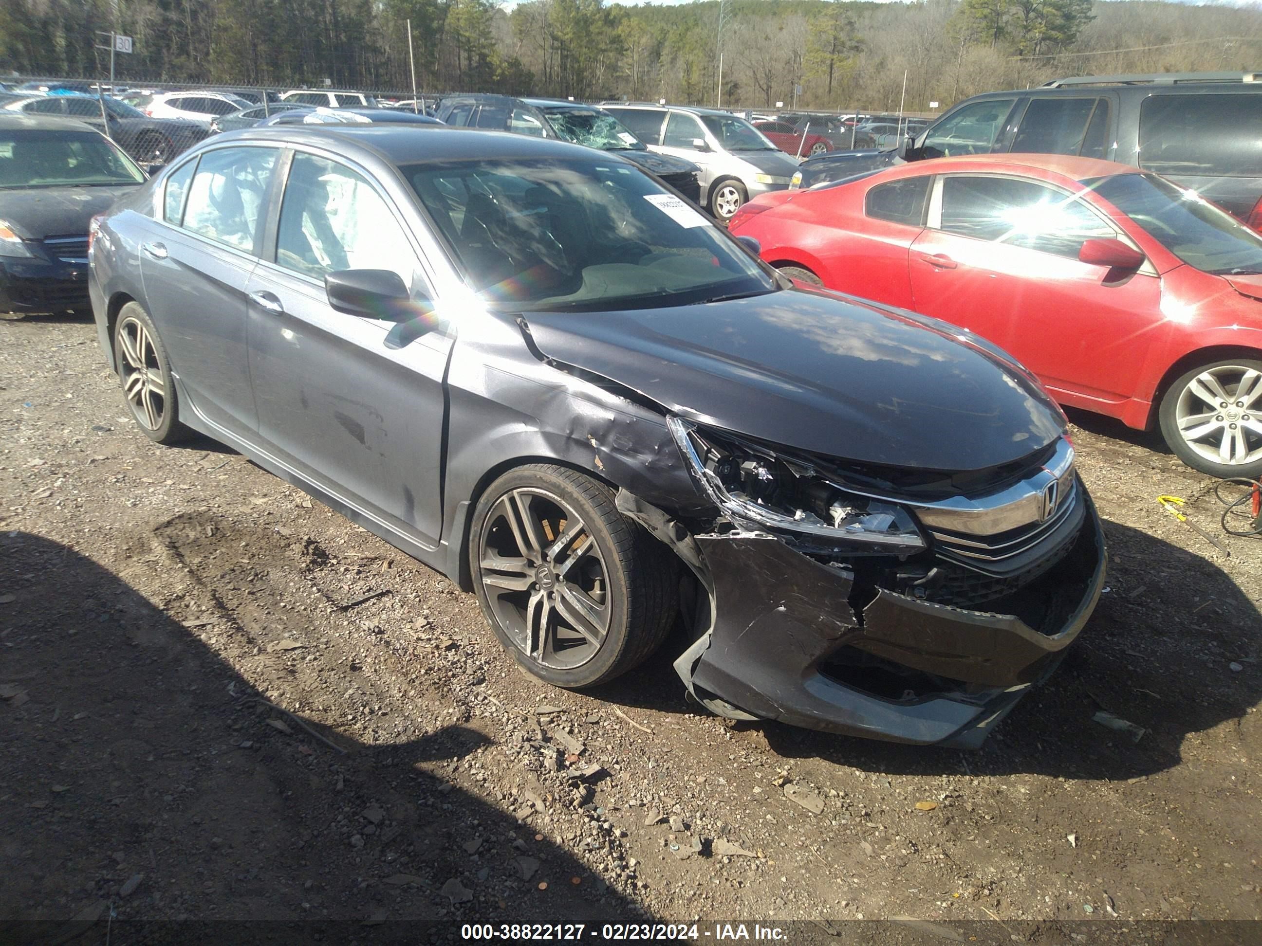 HONDA ACCORD 2017 1hgcr2f58ha244360