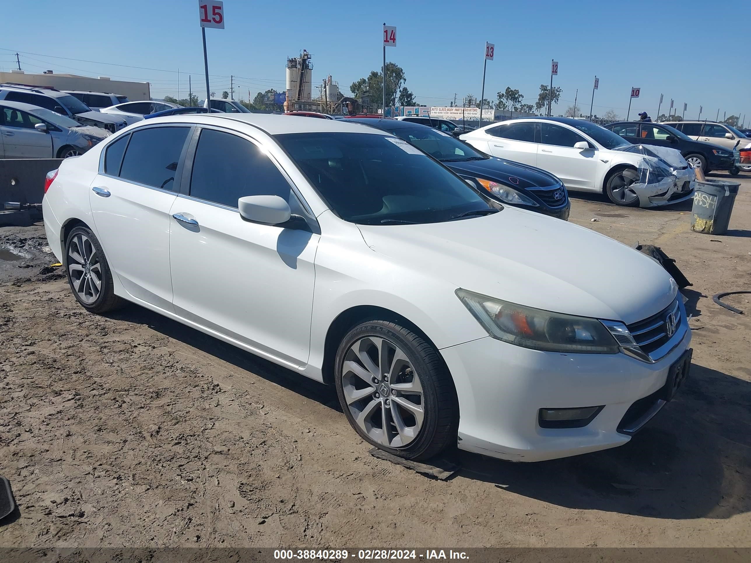 HONDA ACCORD 2015 1hgcr2f59fa001069