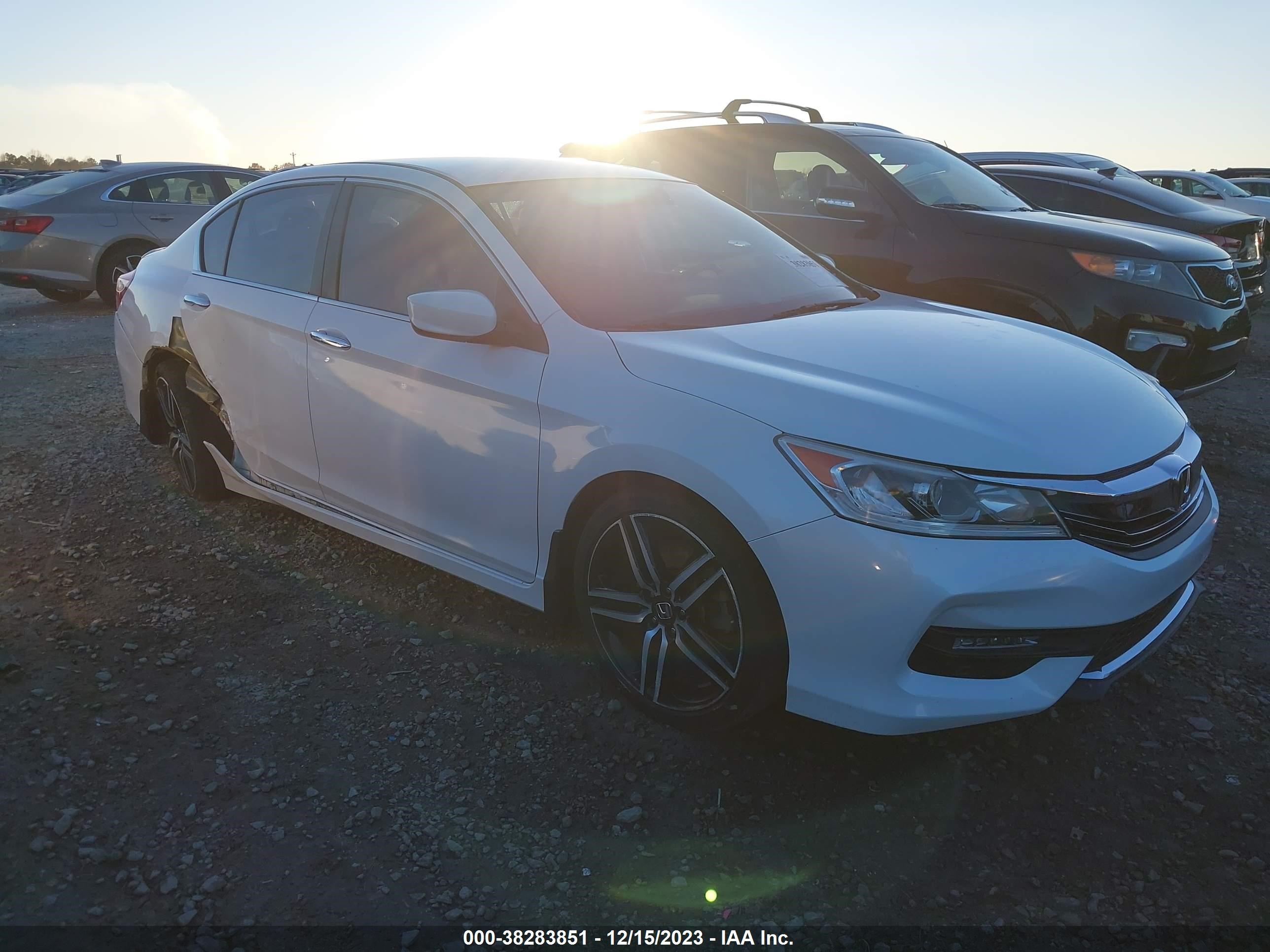 HONDA ACCORD 2017 1hgcr2f59ha304114