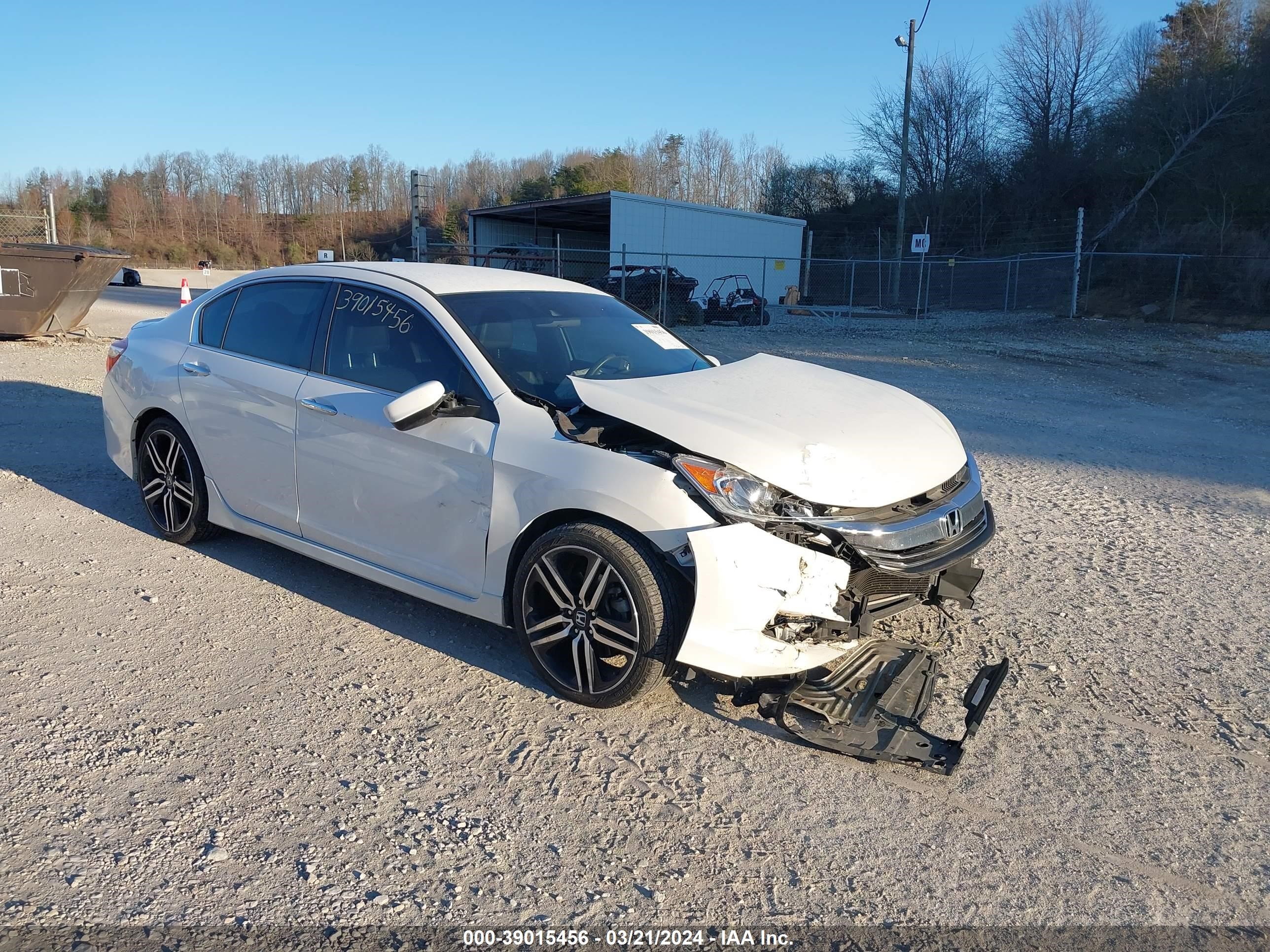 HONDA ACCORD 2016 1hgcr2f67ga075794